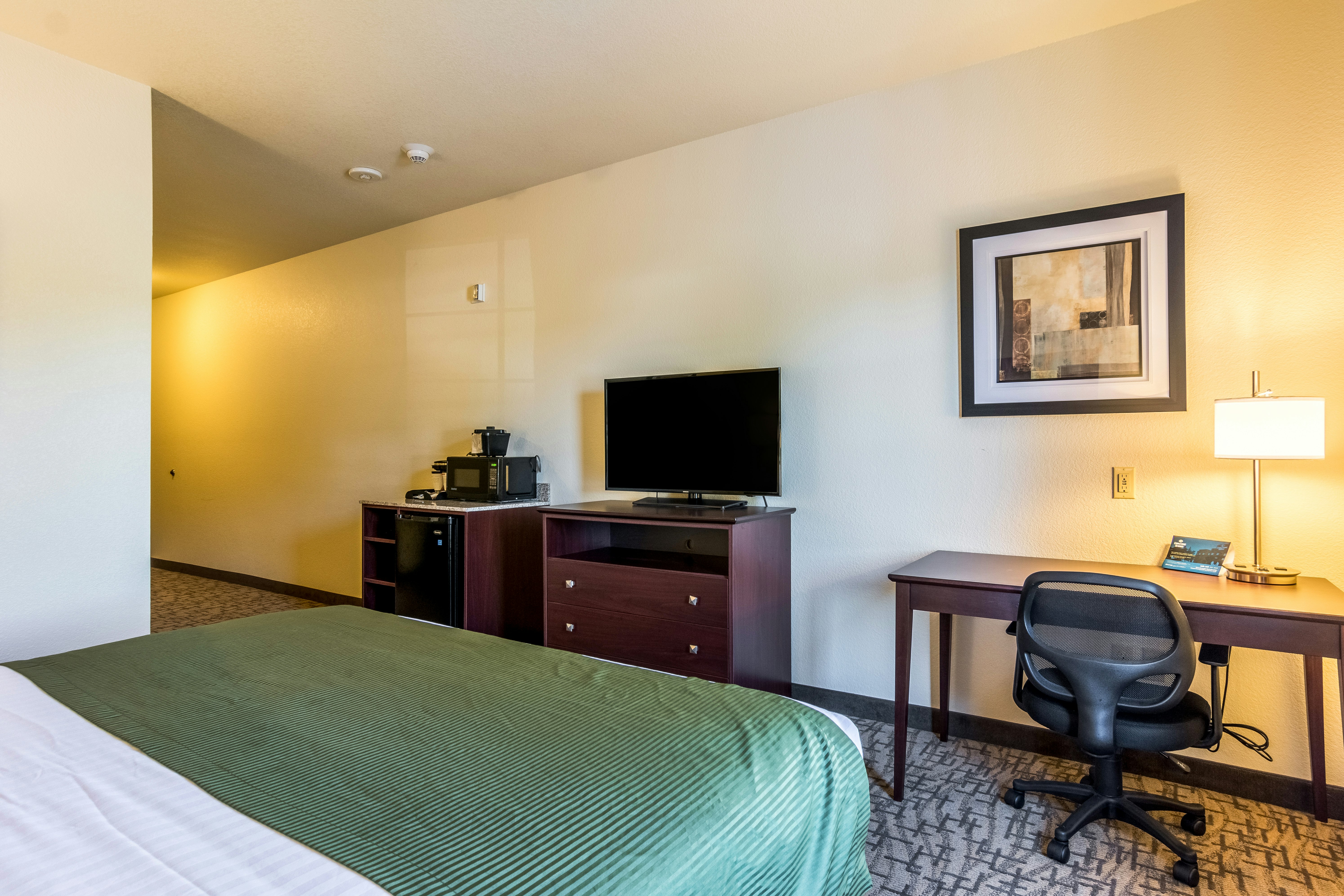 Cobblestone Hotel Suites – Greenville