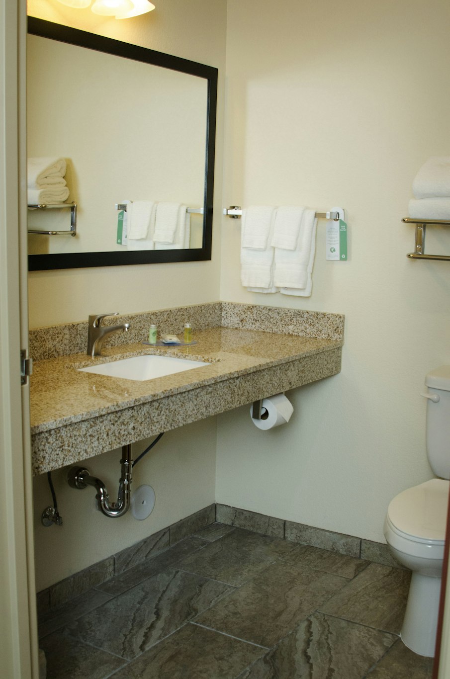 Cobblestone Inn Suites - Soda Springs