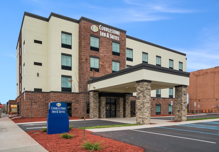 Cobblestone Inn Suites – Ashland