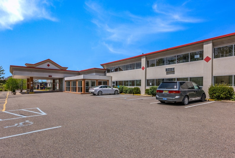 Red Carpet Inn and Suites Hazleton PA