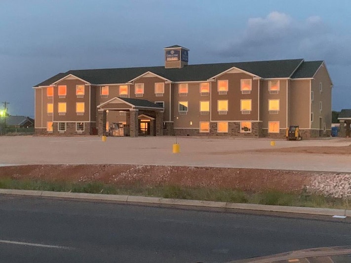 Cobblestone Hotel Suites – Andrews