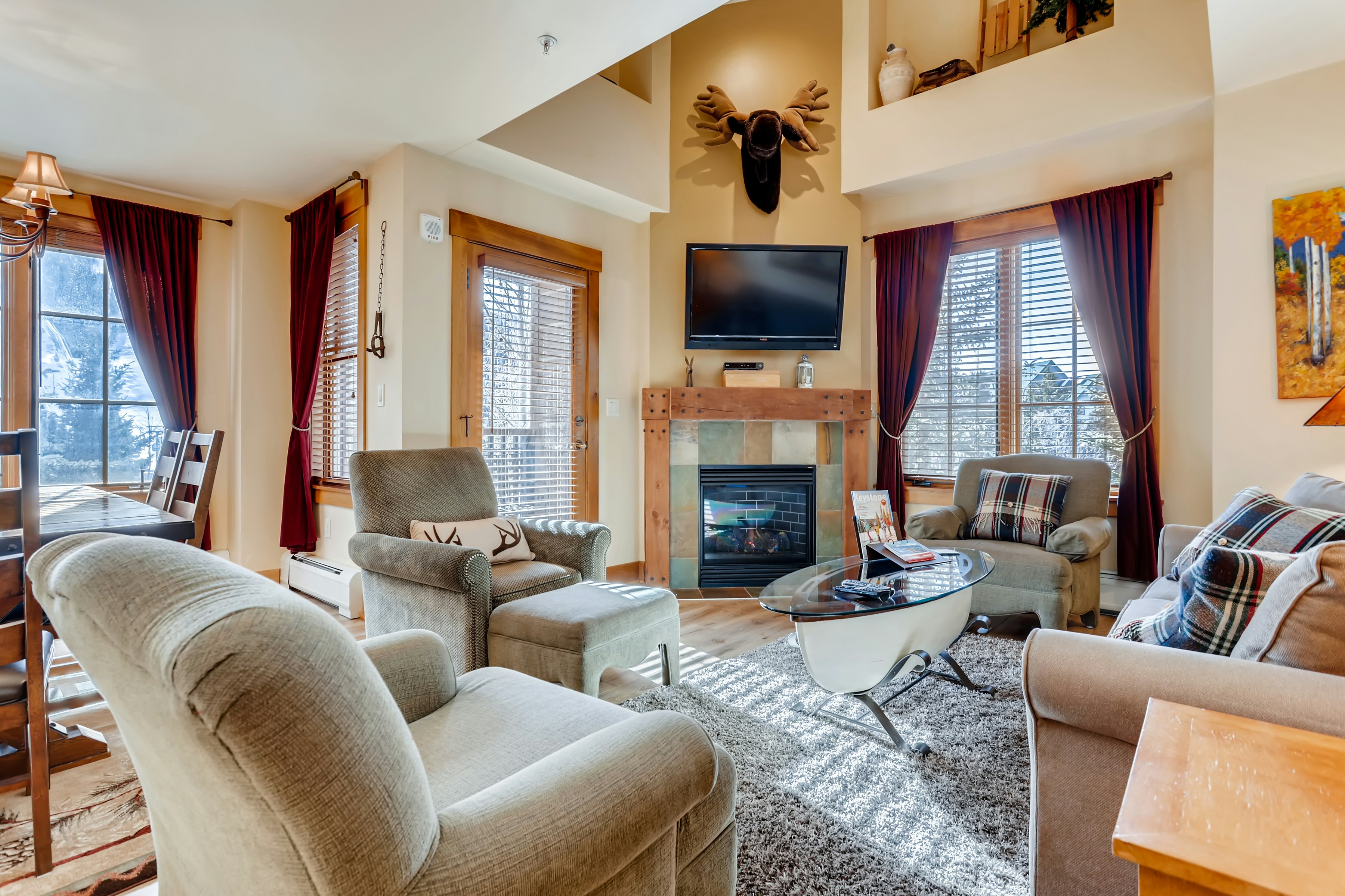 Two Bedroom Condo plus Murphy Bed