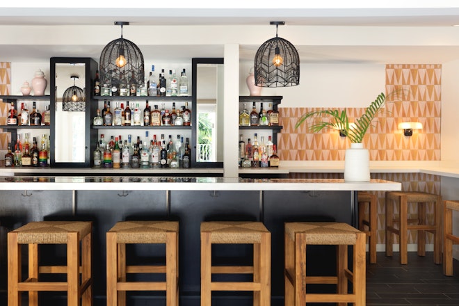 Isabel's Bar