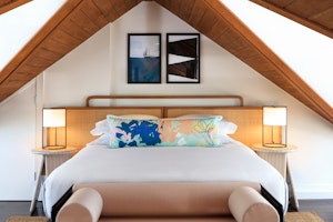 Hemingway King Suite - Bedroom
