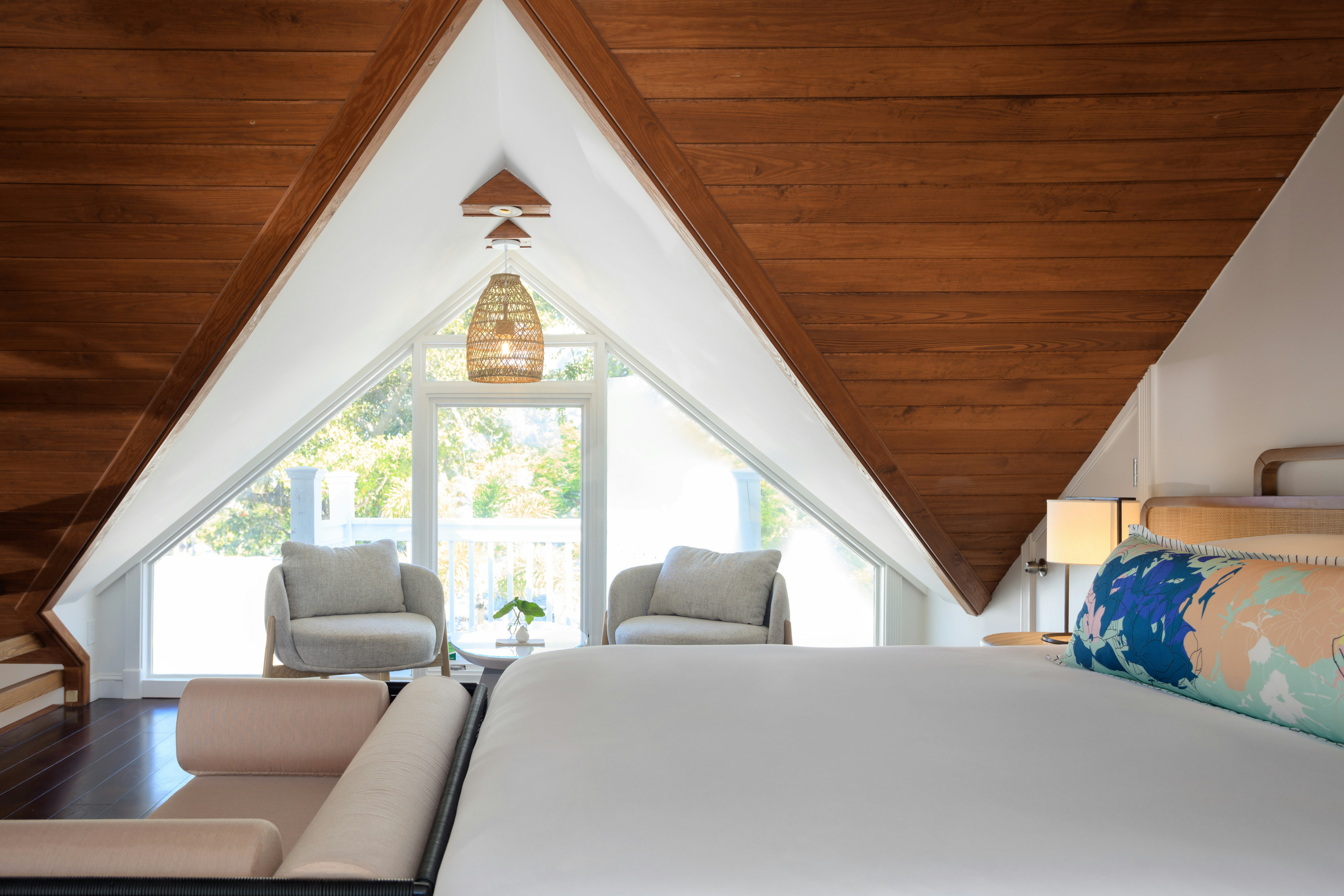 Hemingway King Suite - Bedroom