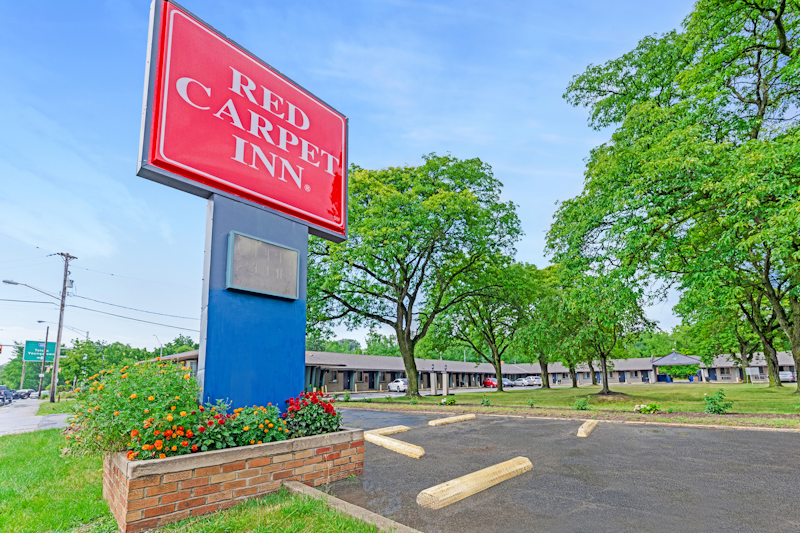 Red Carpet Inn Garfield Heights