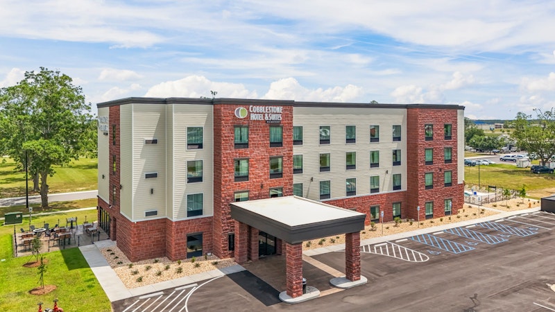 Cobblestone Hotel Suites – Foley