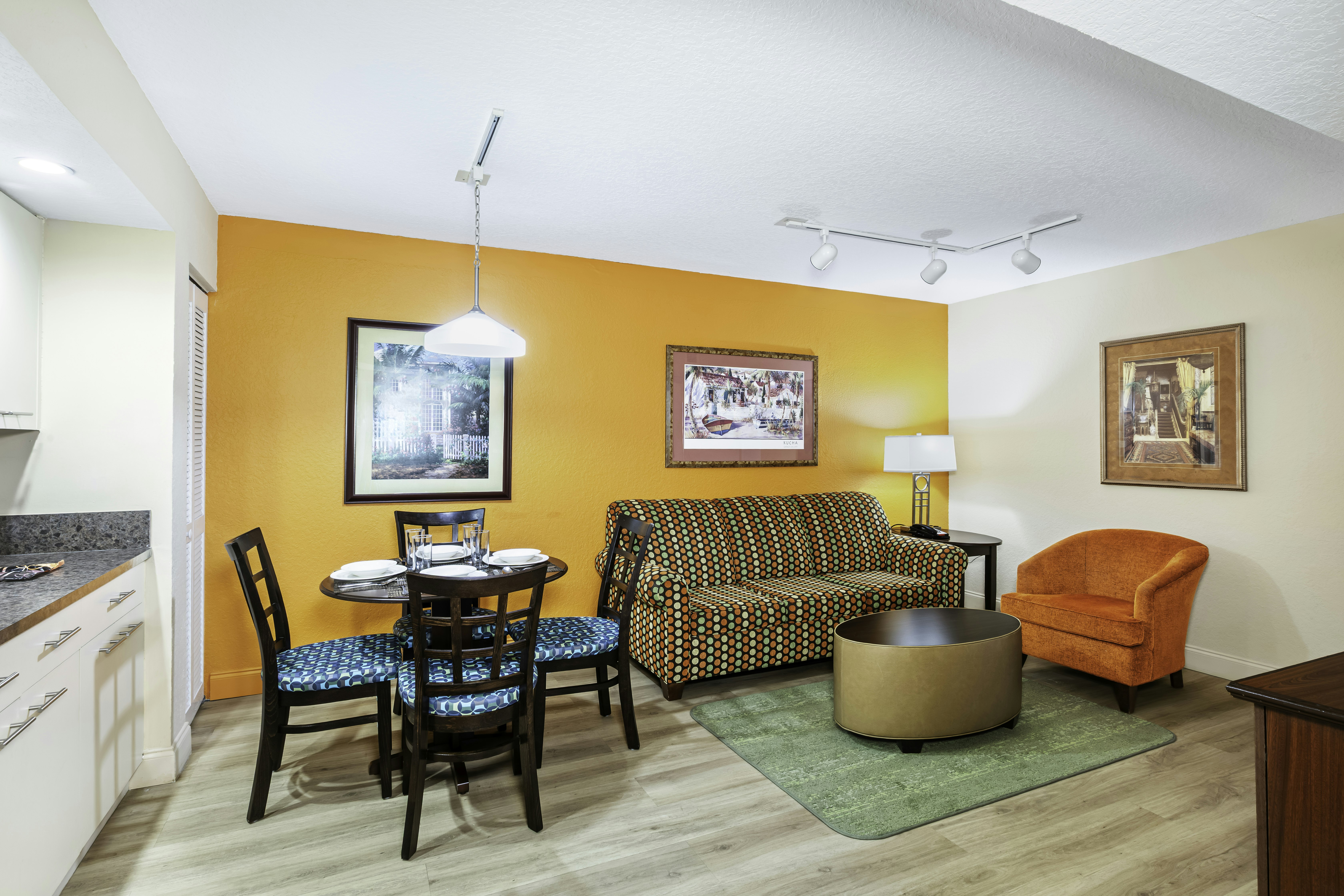 Superior King Suite