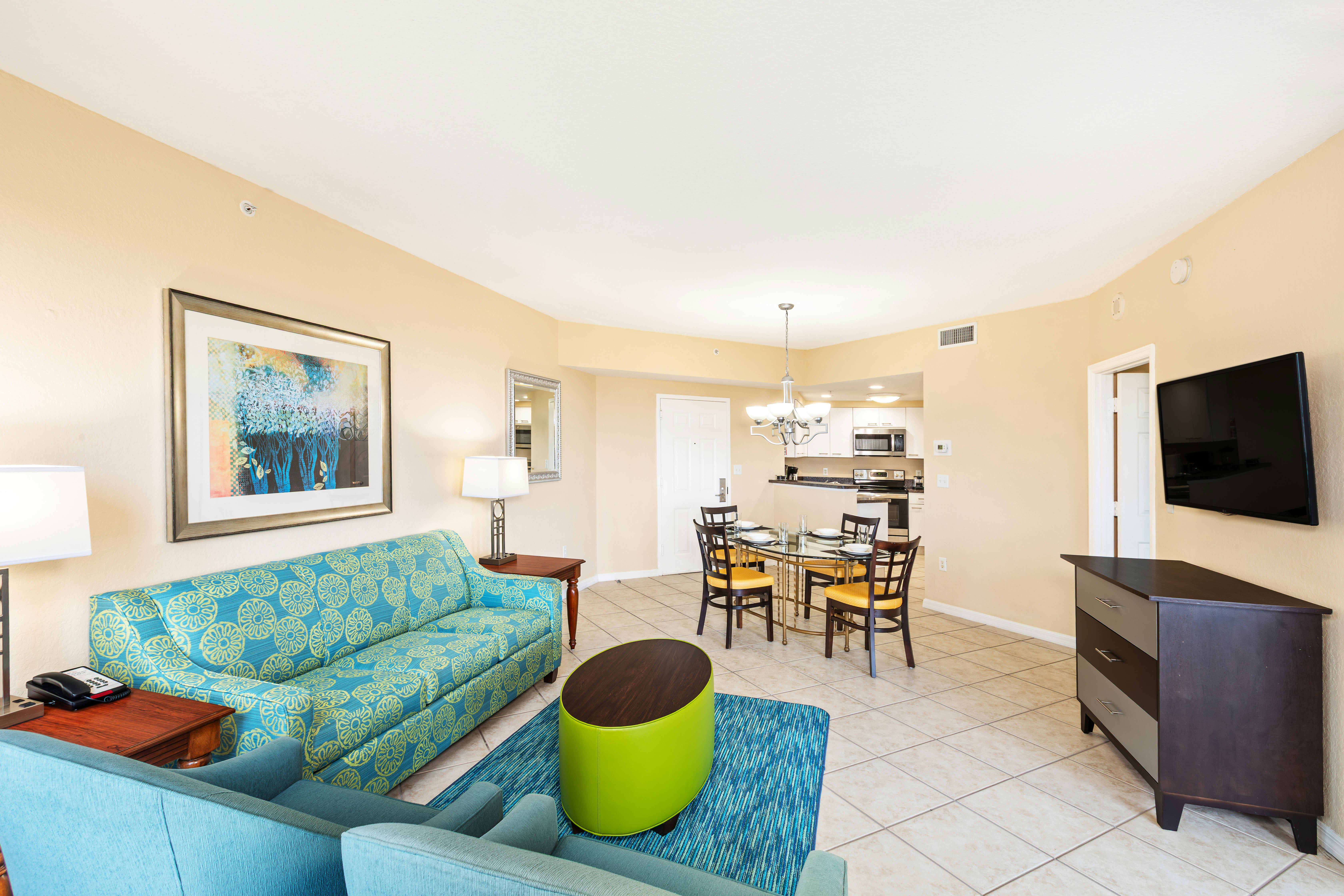King One Bedroom Suite, Pool View