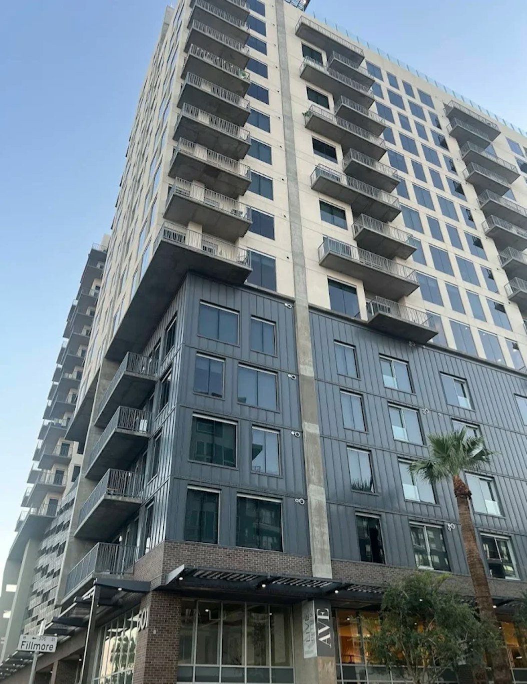Ave Phoenix Sky – Phoenix, AZ