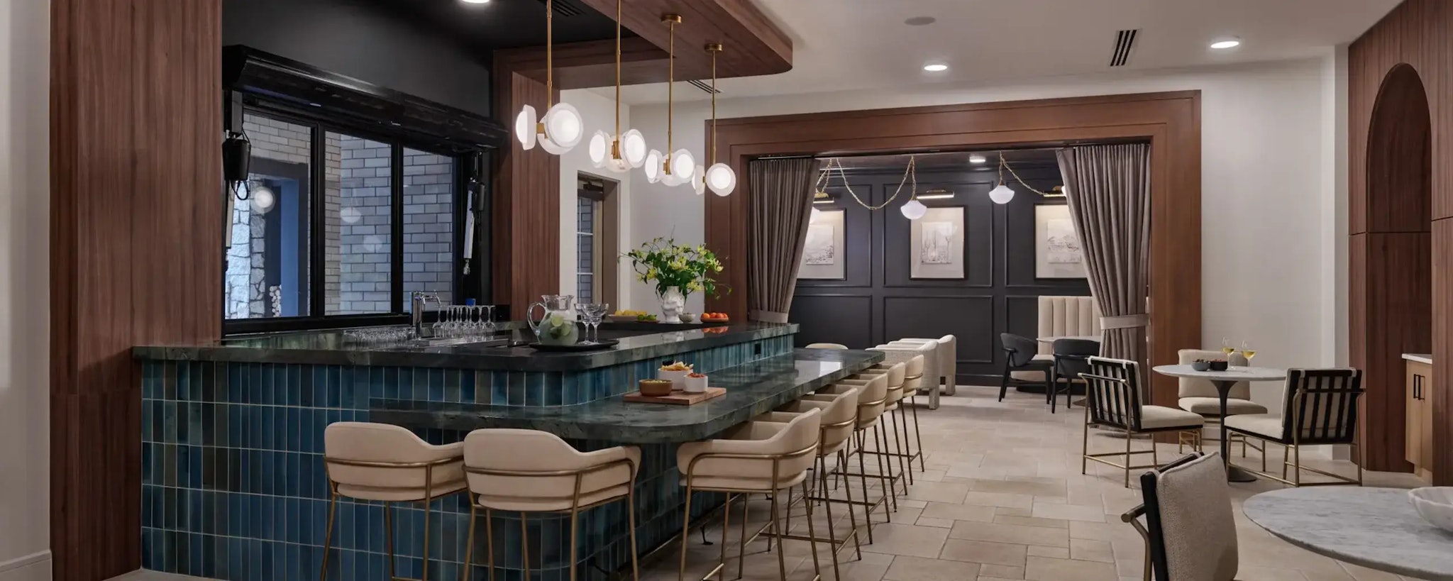 Ave Paradise Valley – Phoenix, AZ