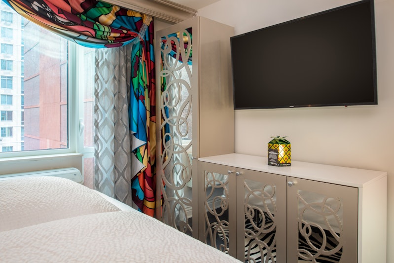 Staypineapple, An Artful Hotel, Midtown New York