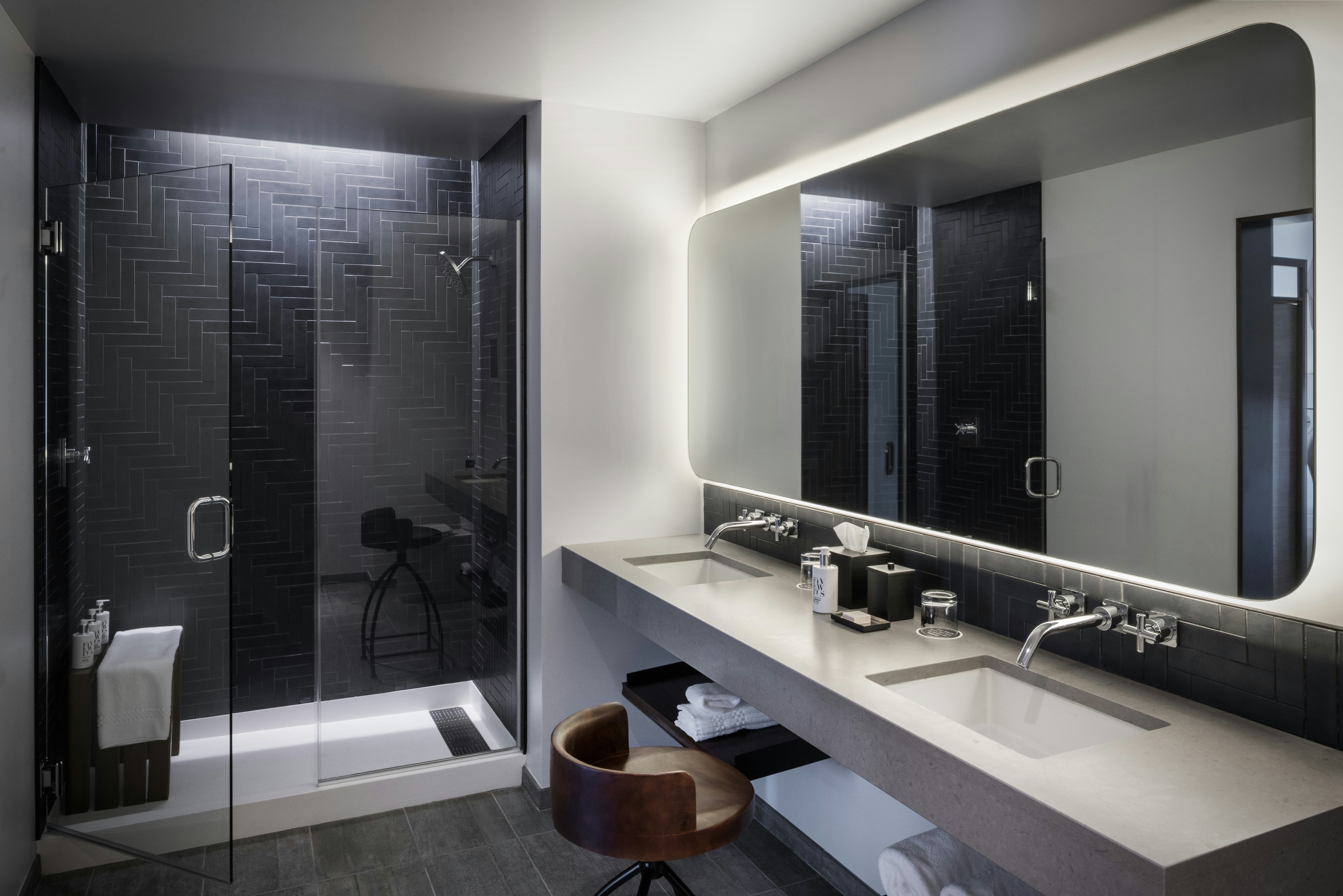 Maven Hotel The