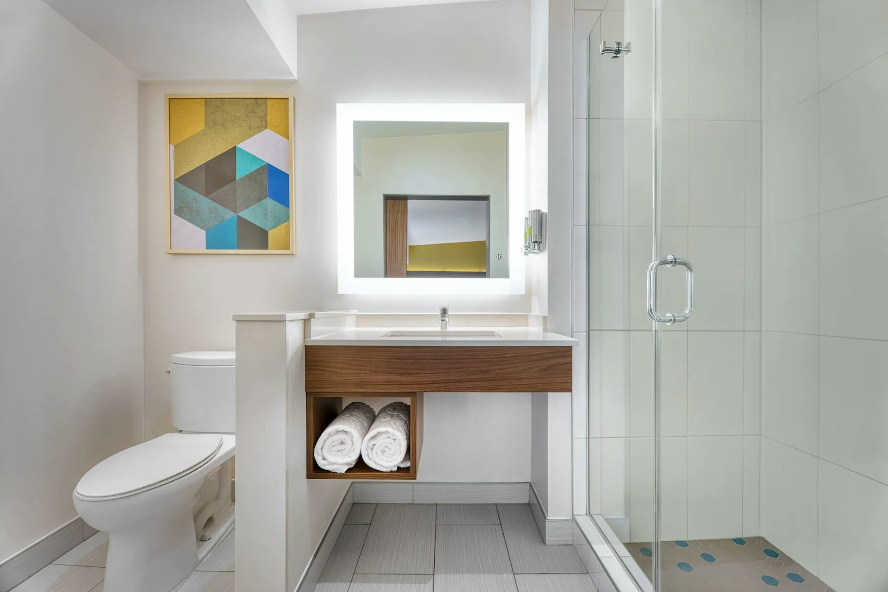 Gaslamp King Junior Suite ADA