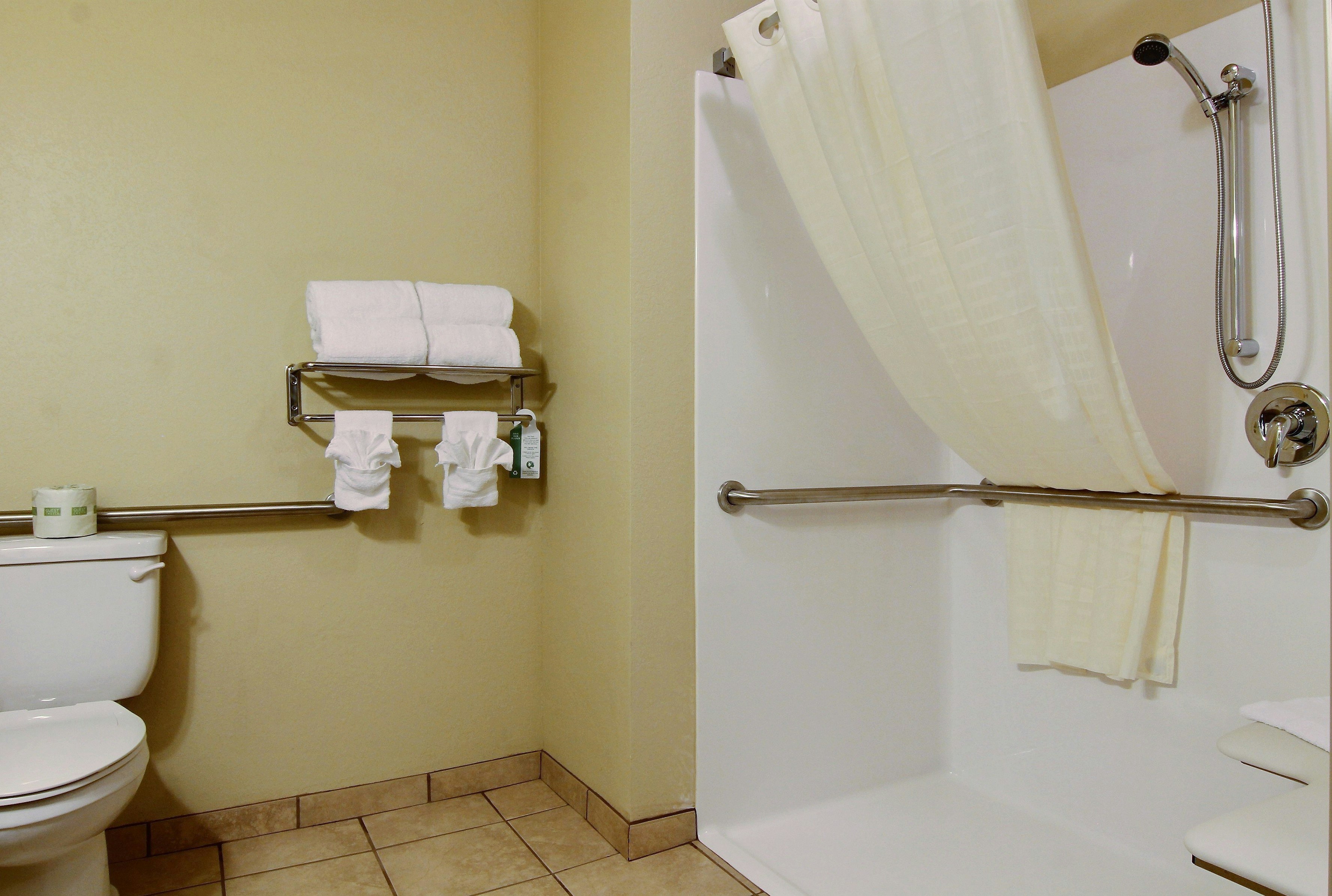 Accessible Two Queen Guestroom Non-Smoking with Audible/Visual Alert