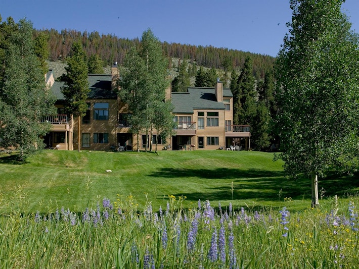 Aspen Ridge Condominiums by Vail Resorts