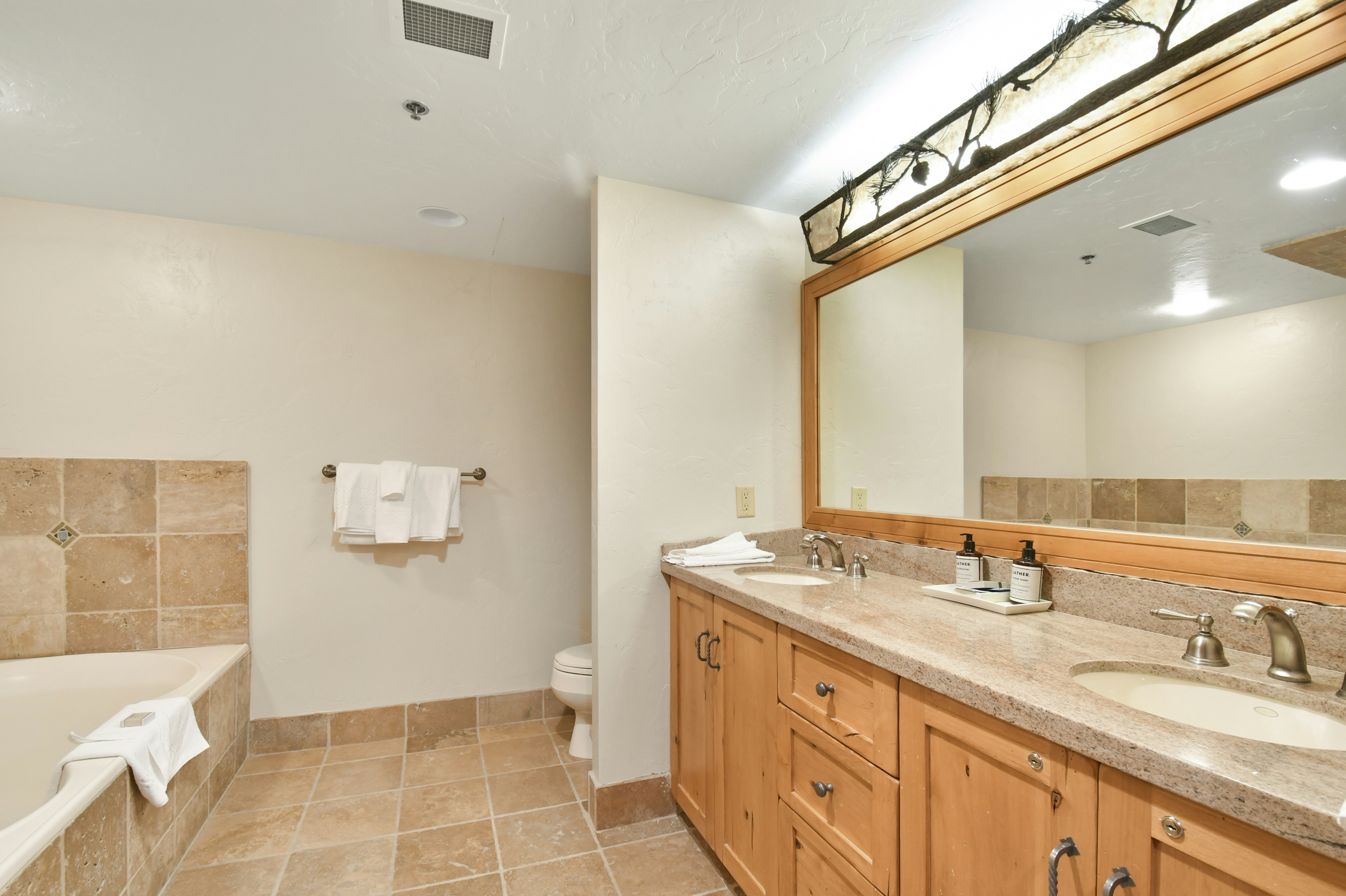 Grand Summit Hotel, a RockResort – Canyons Village