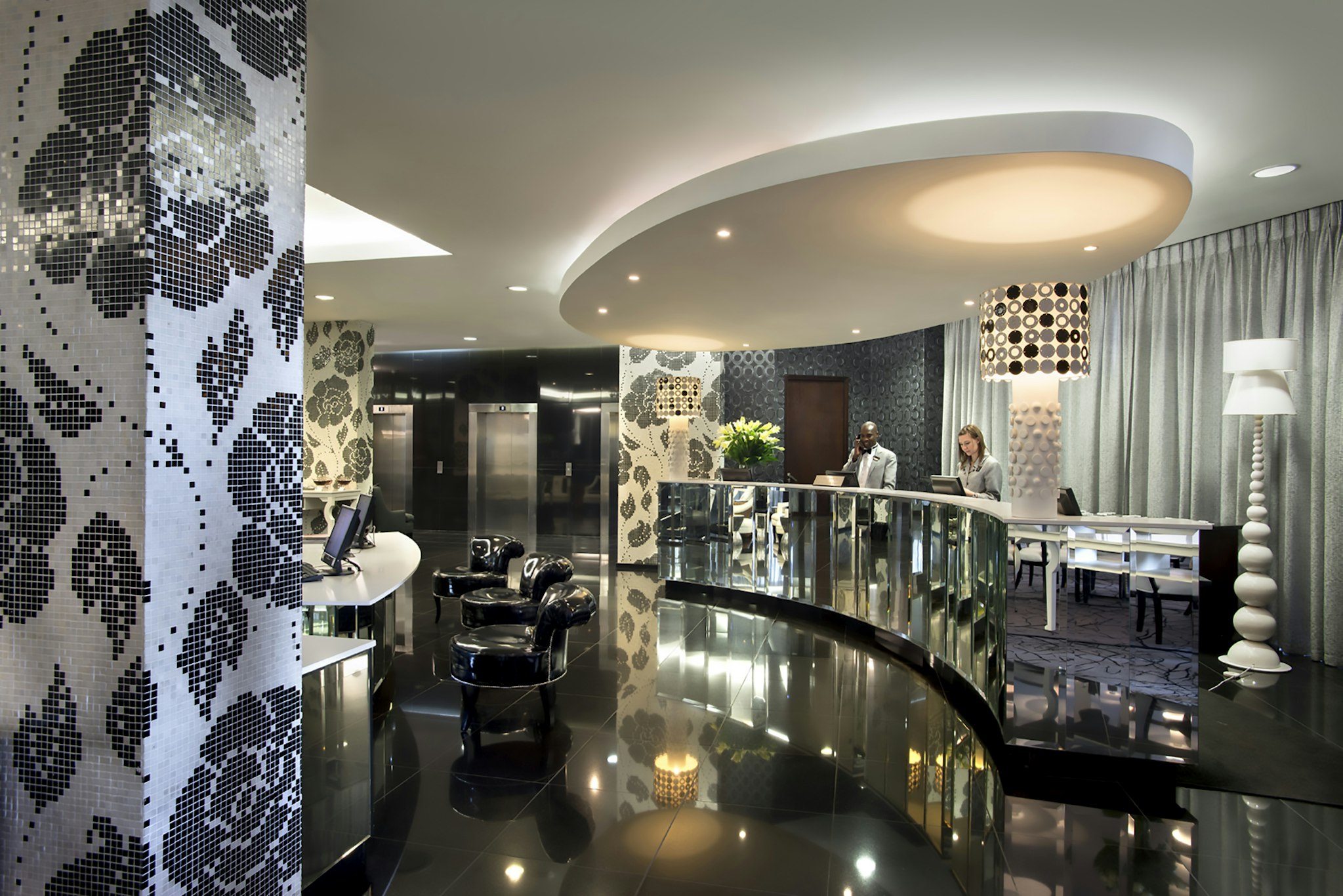 DaVinci Hotel & Suites