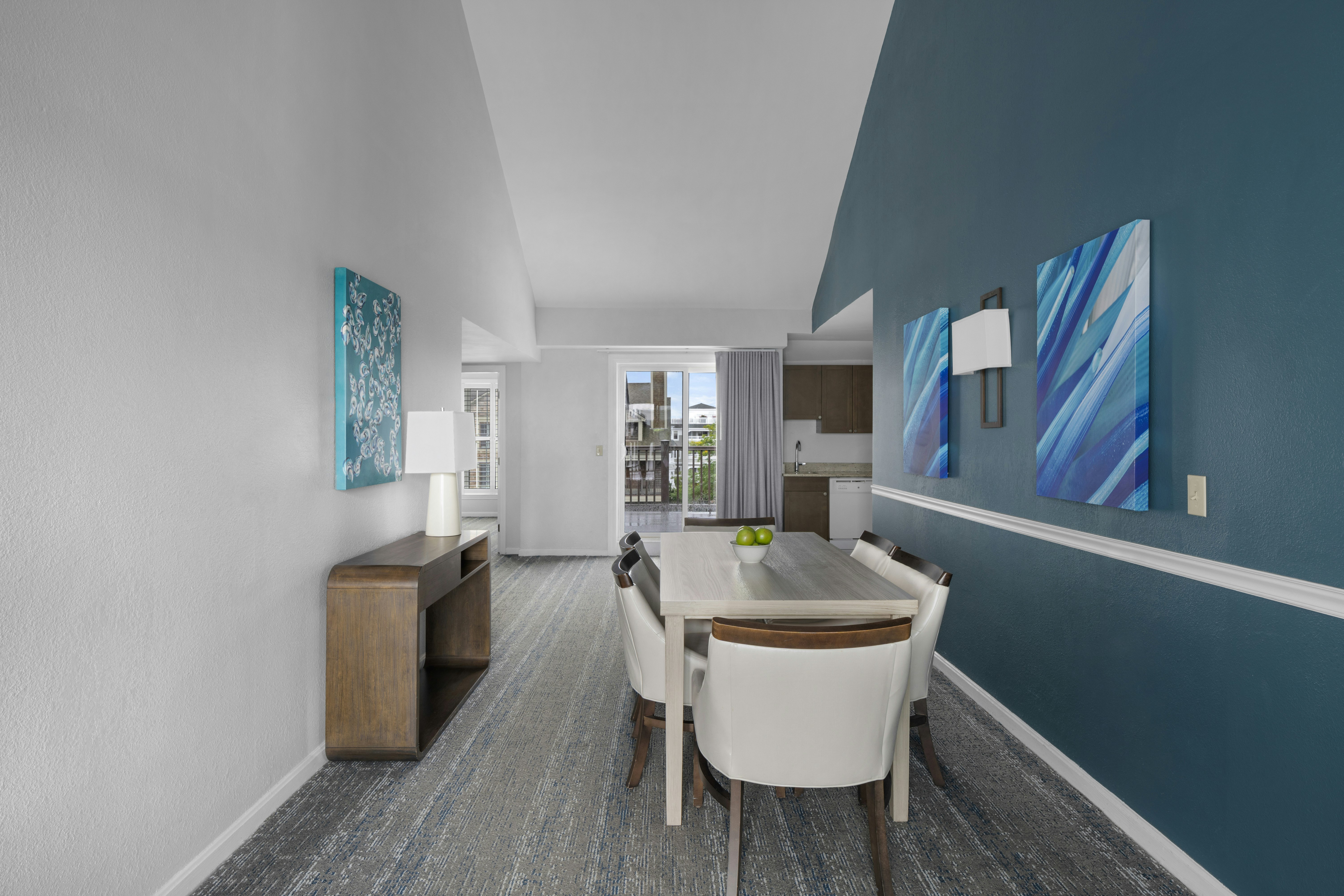 Club Wyndham Newport Onshore