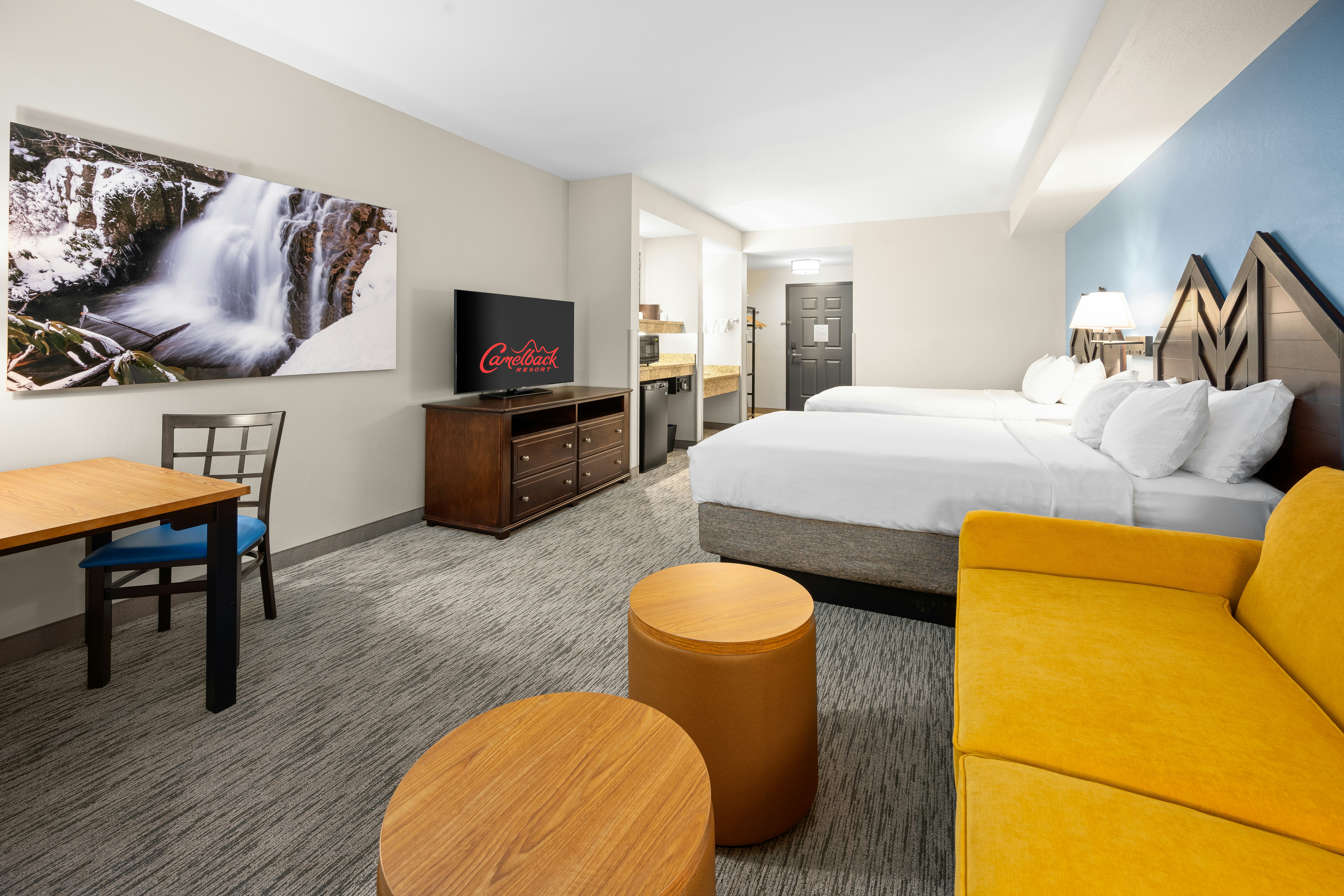 Double Queen Suite