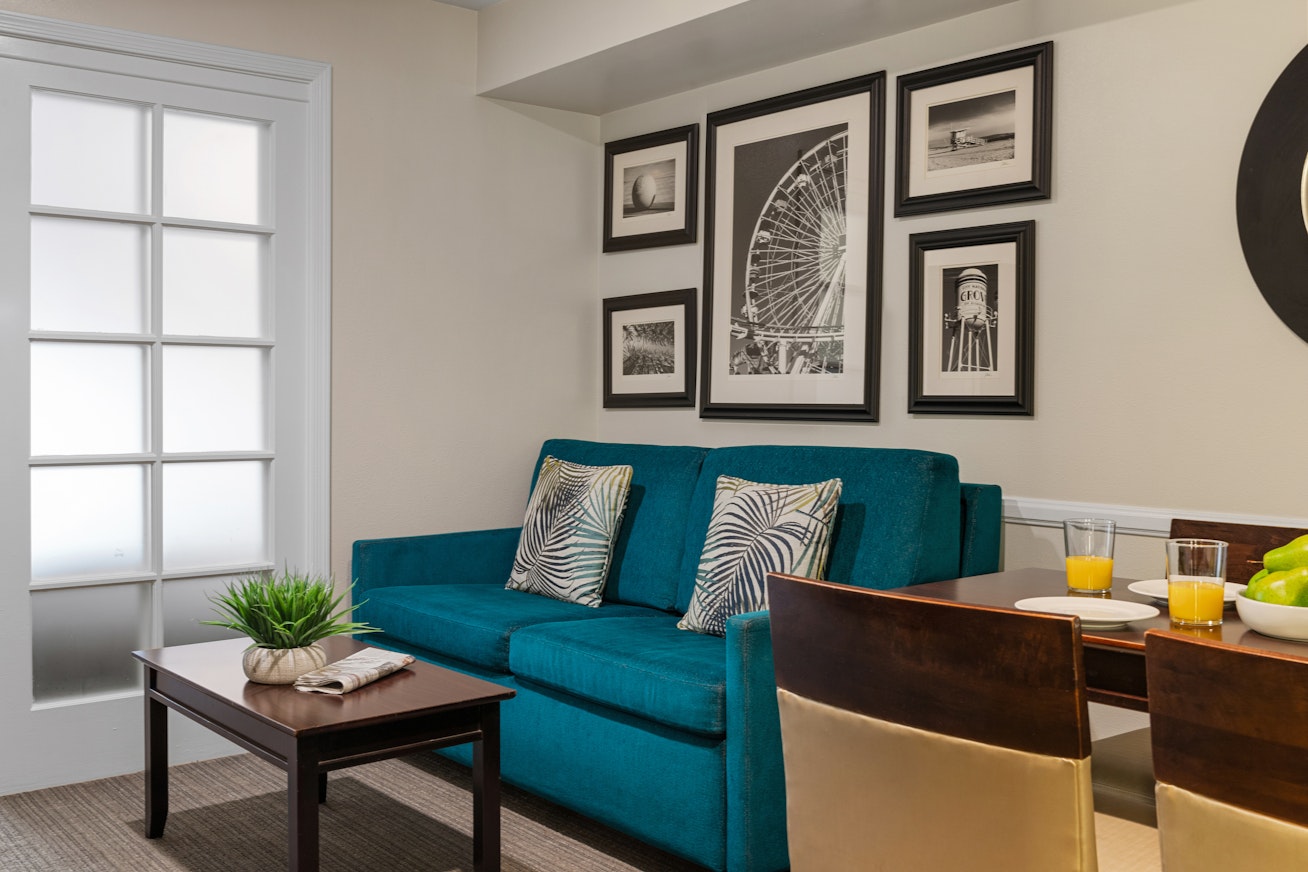 Peacock Suites