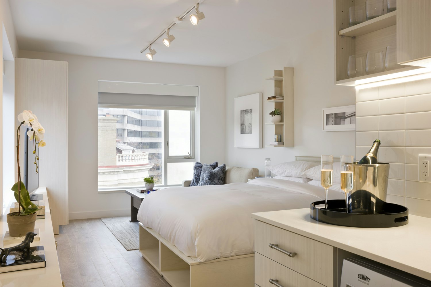 Studio Apartment