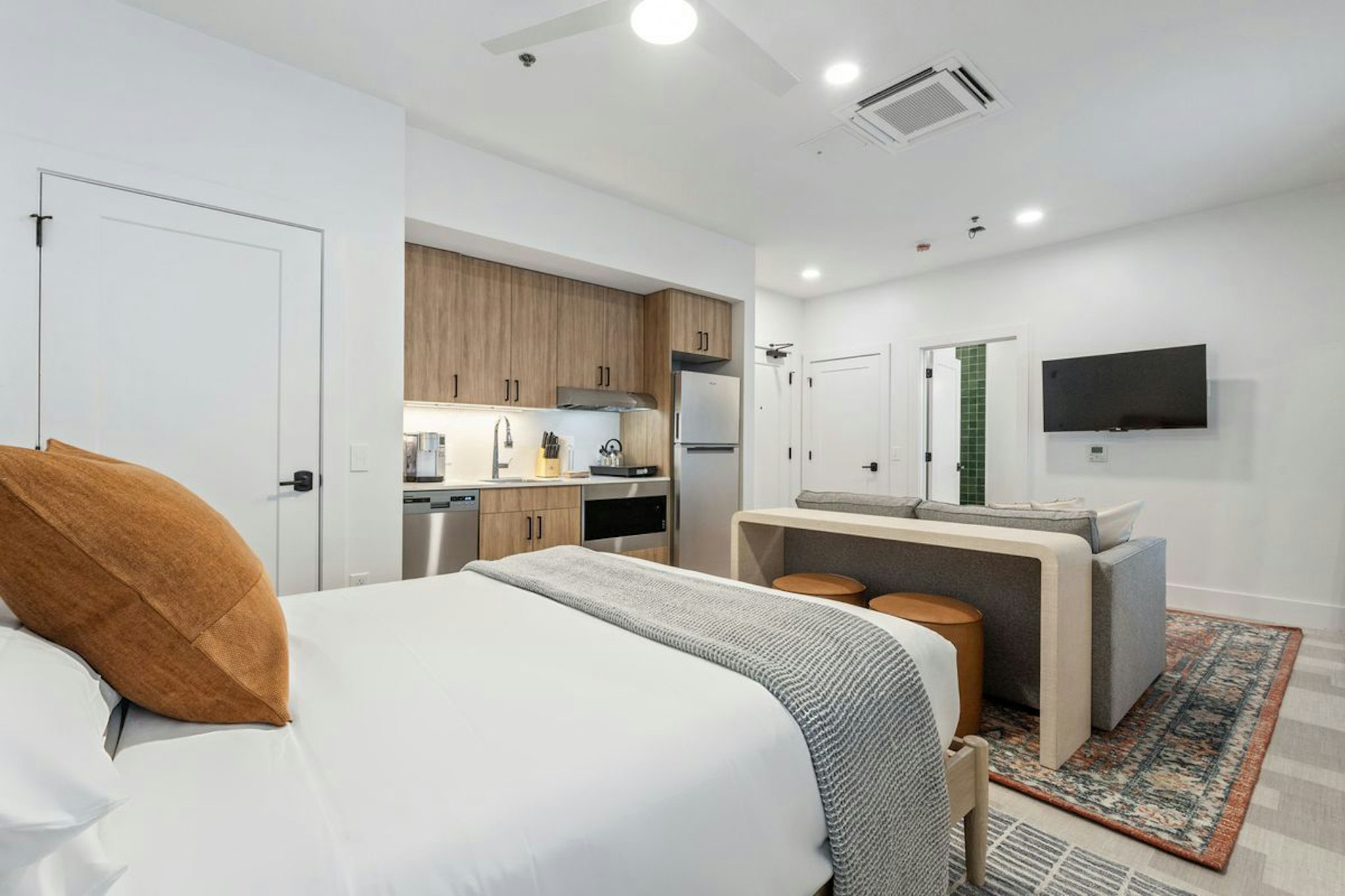 The Continental By Placemakr – San Antonio, TX