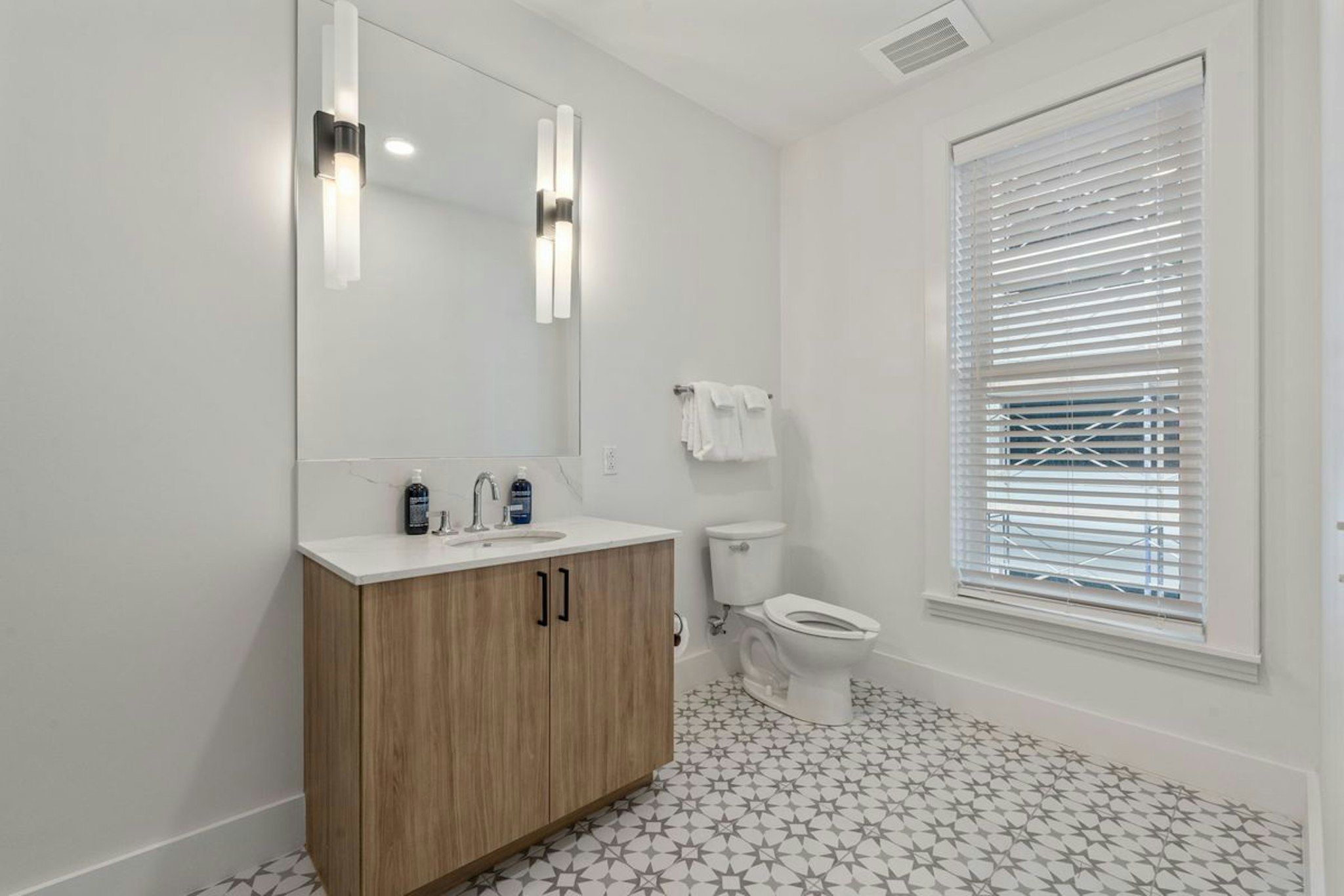 The Continental By Placemakr – San Antonio, TX