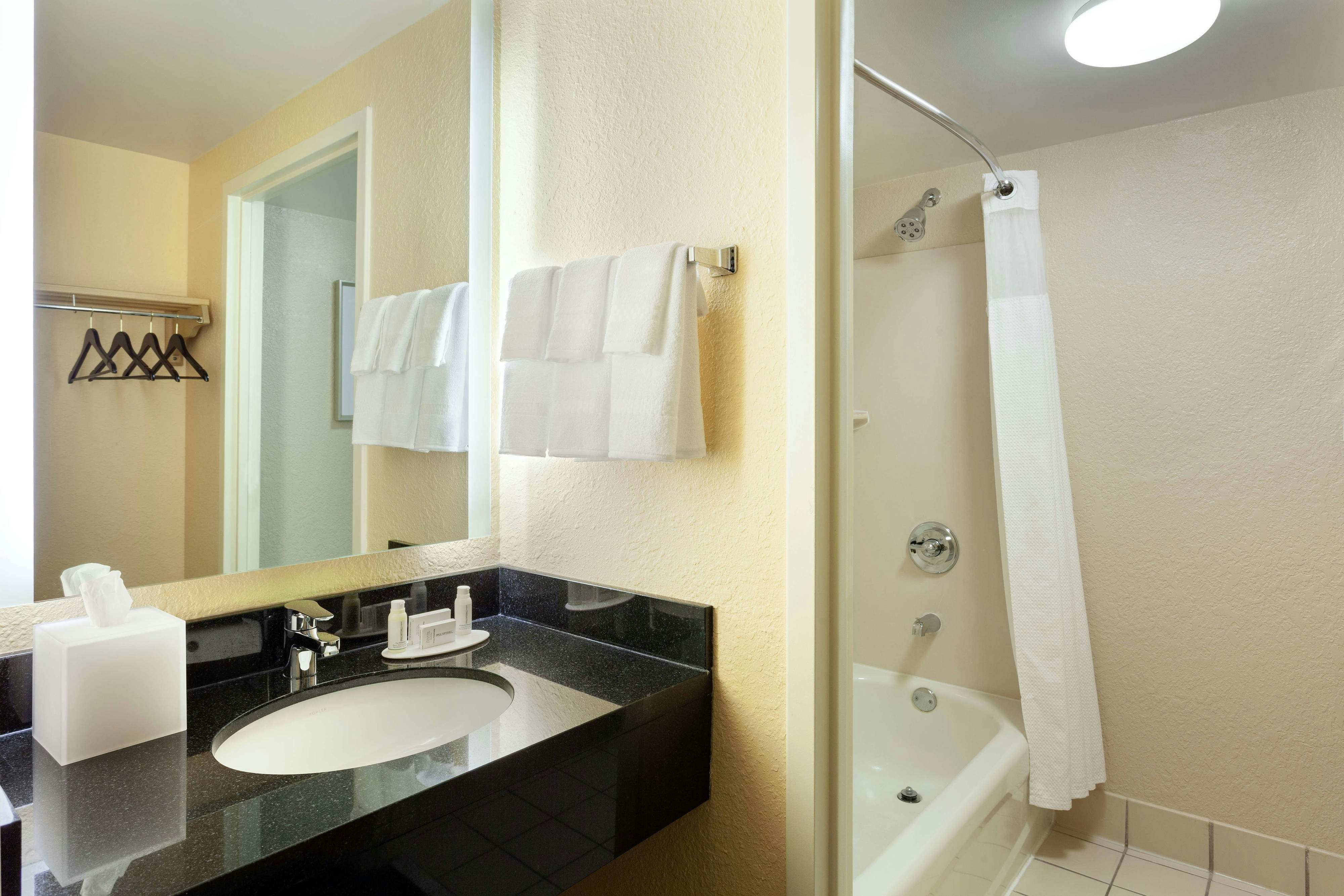 Fairfield by Marriott Inn & Suites Orlando Lake Buena Vista in the Marriott Village