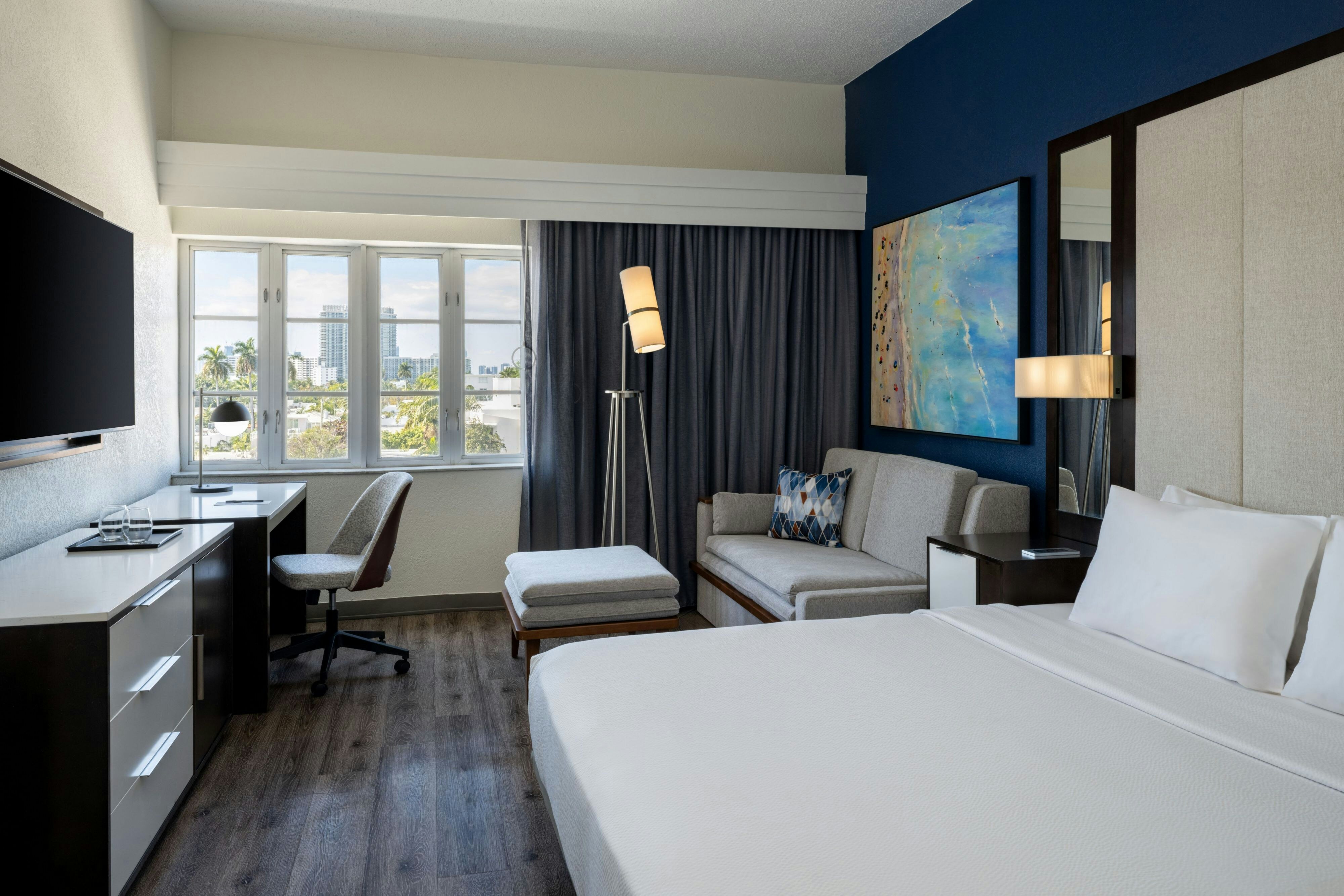 Courtyard by Marriott Miami Beach South Beach