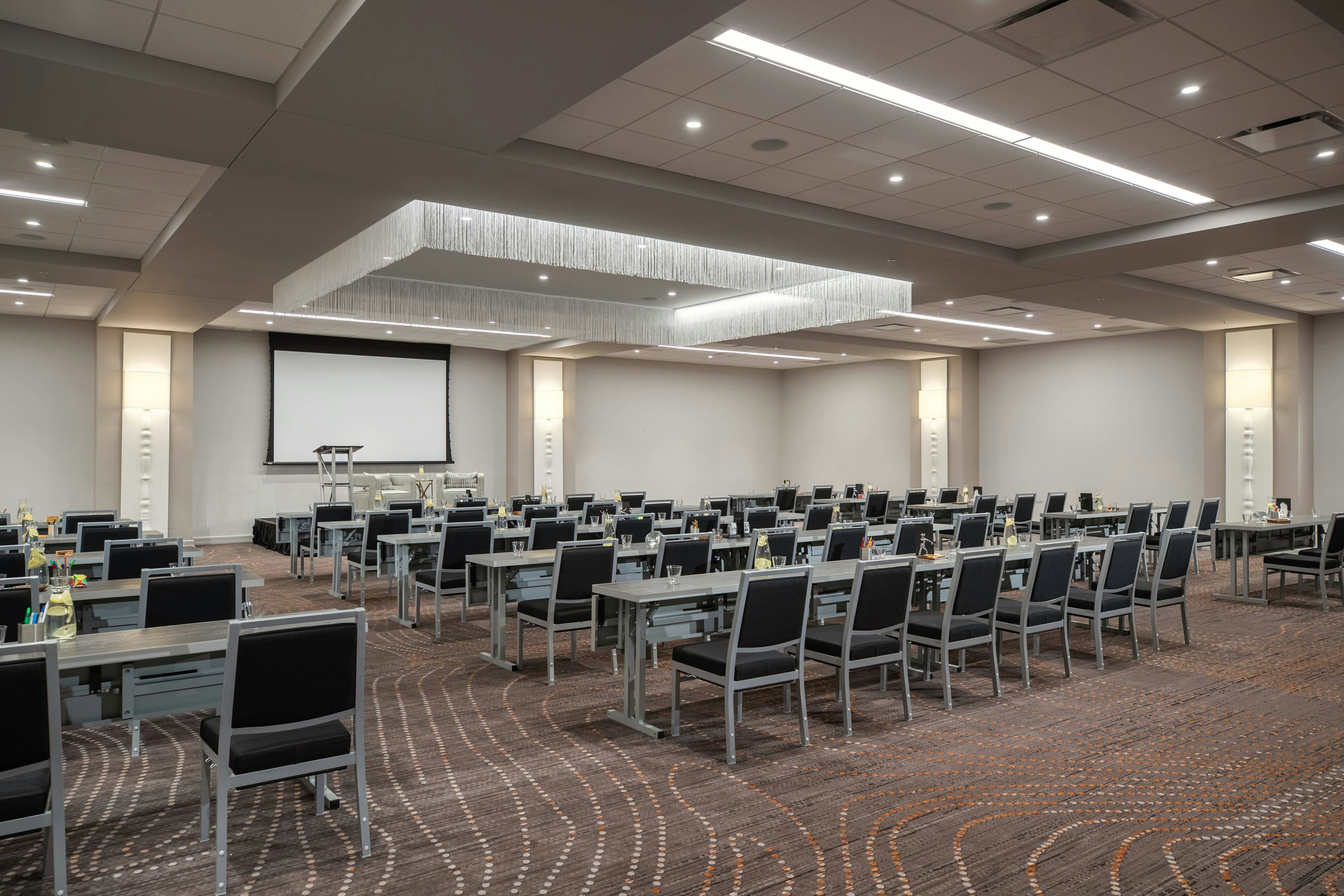 Renaissance Des Moines Savery Hotel