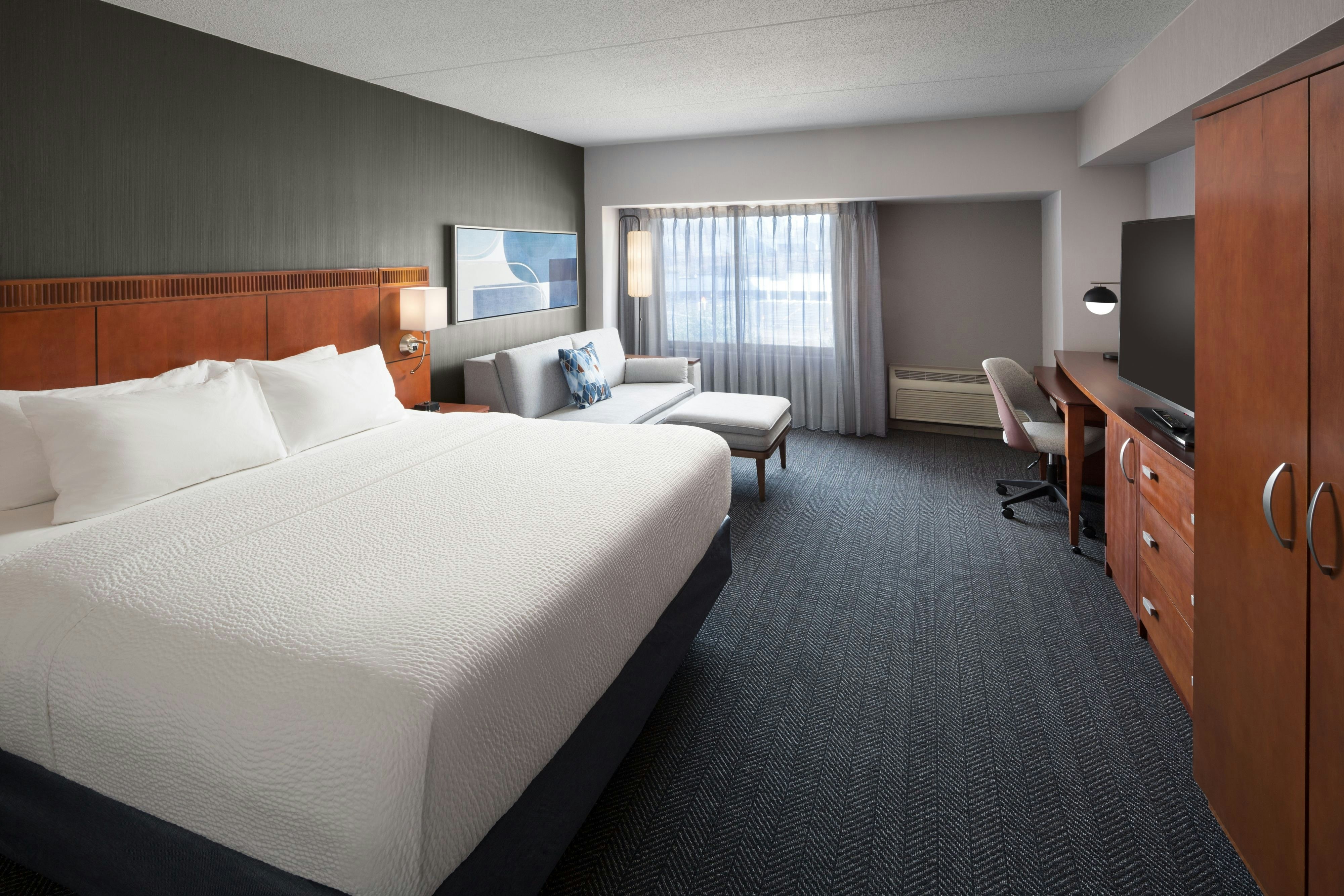 Courtyard by Marriott Shelton