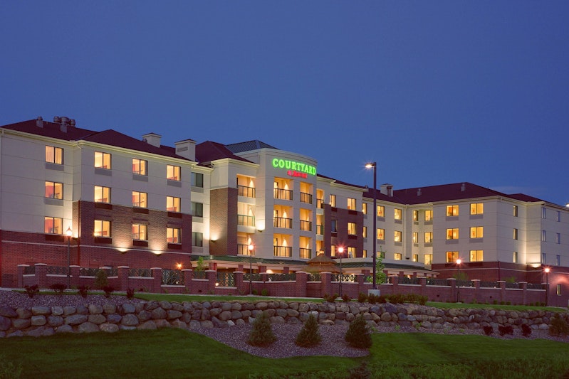 Courtyard by Marriott Madison East