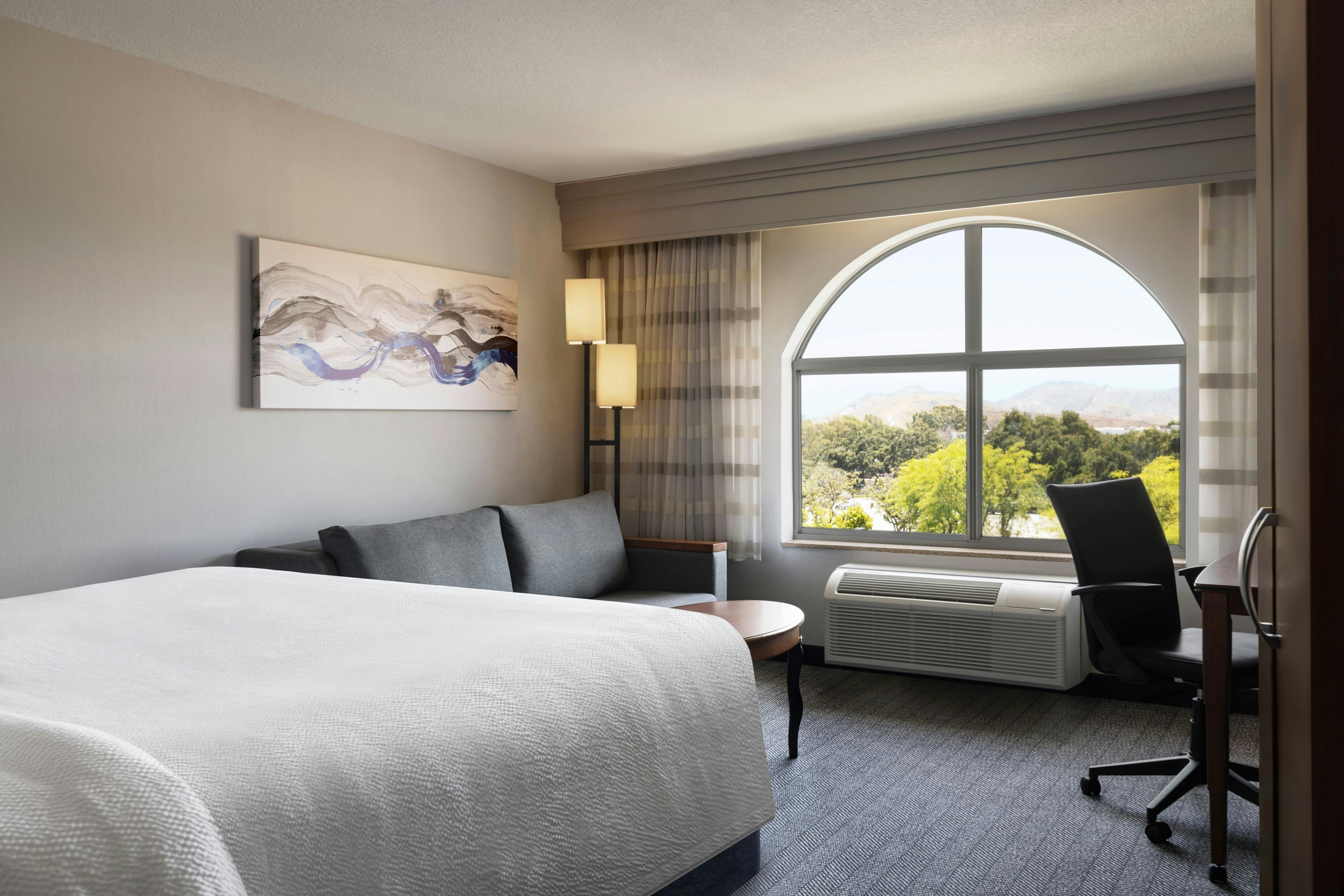 Courtyard by Marriott Ventura Simi Valley