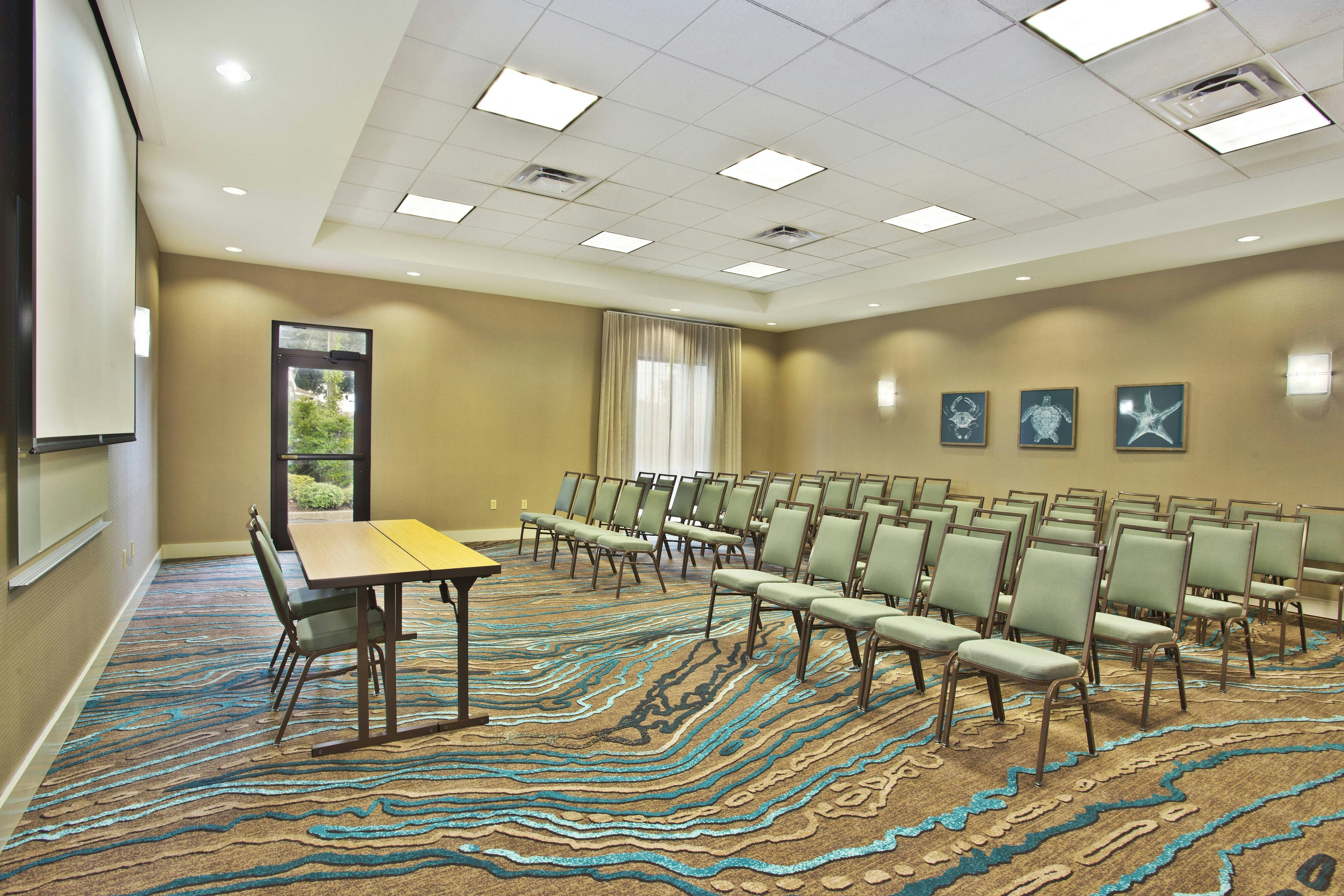 Courtyard by Marriott Gulfport Beachfront