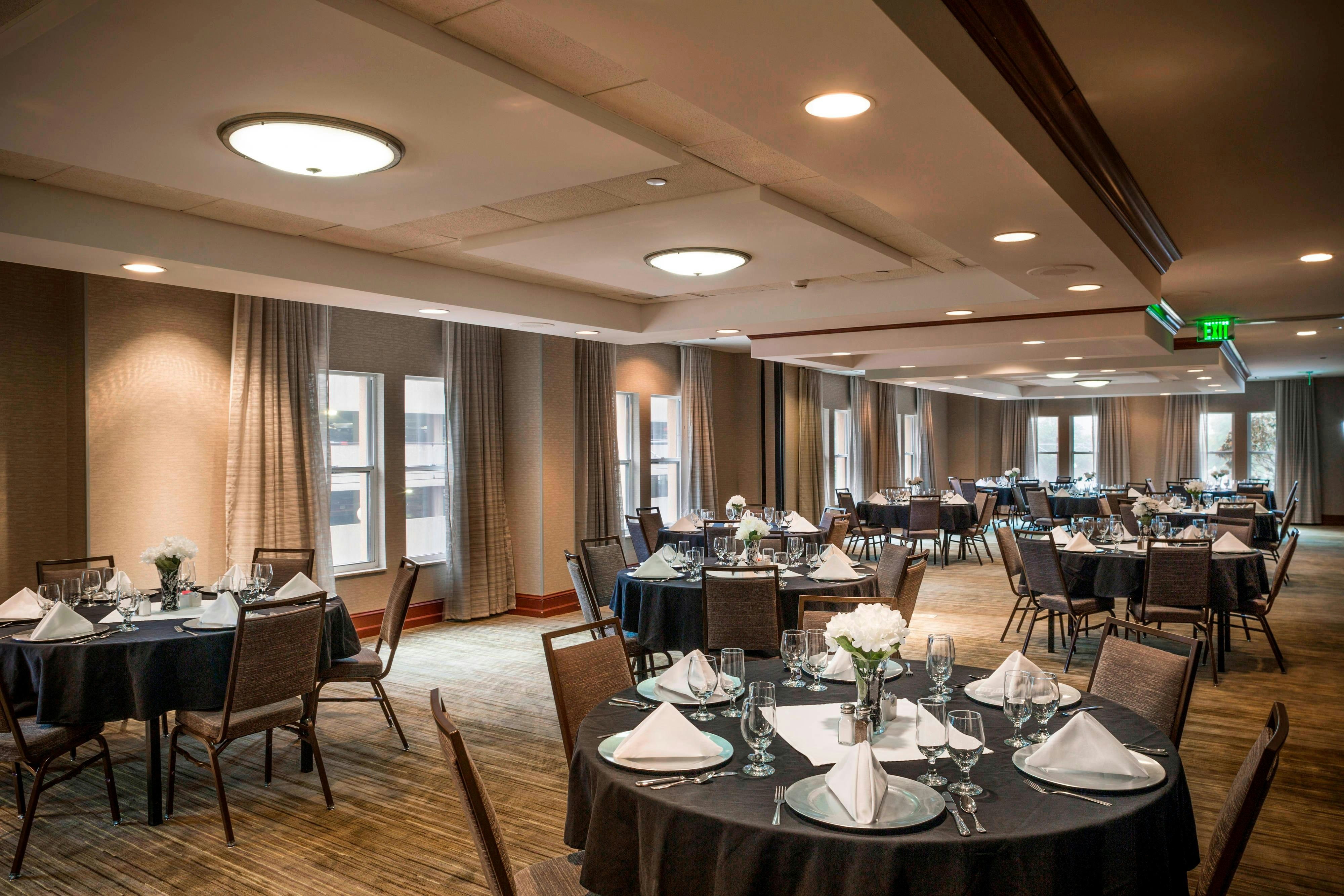 Courtyard by Marriott Norfolk Downtown