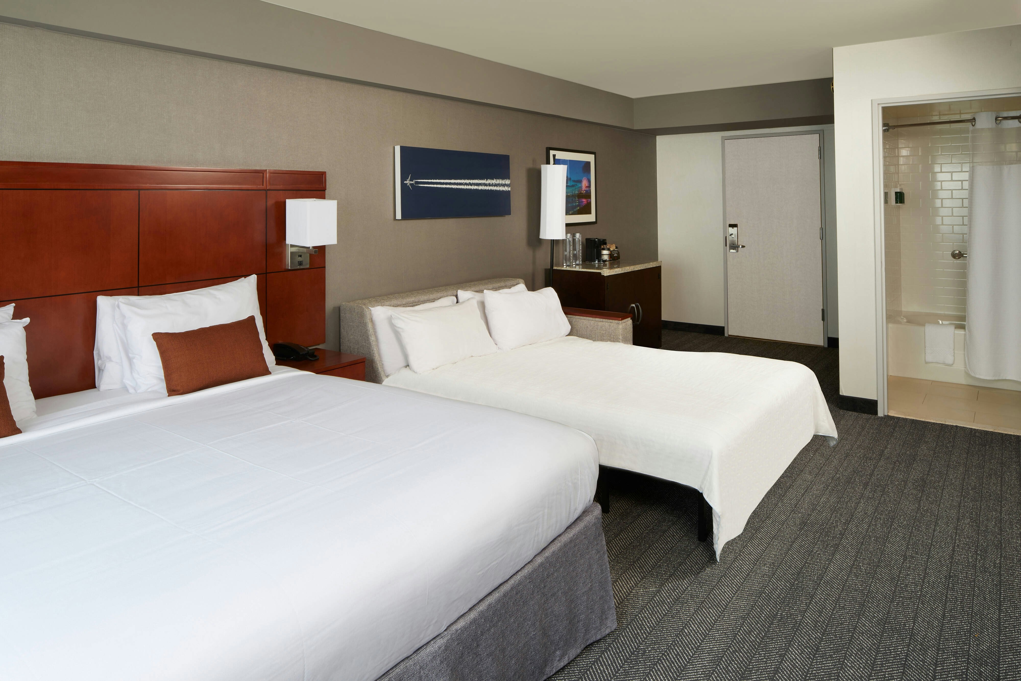 Courtyard by Marriott Los Angeles LAX/Century Boulevard