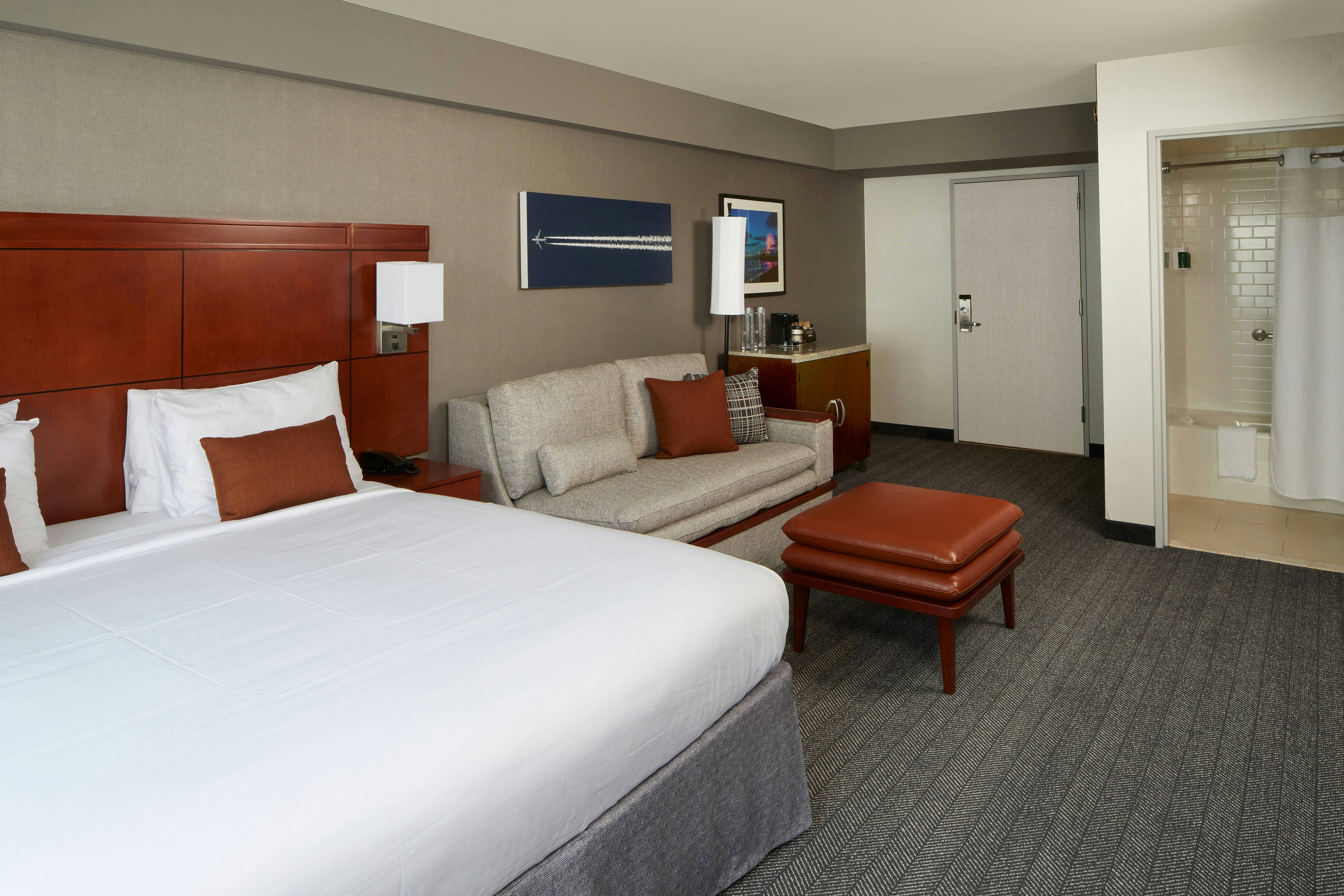 Courtyard by Marriott Los Angeles LAX/Century Boulevard