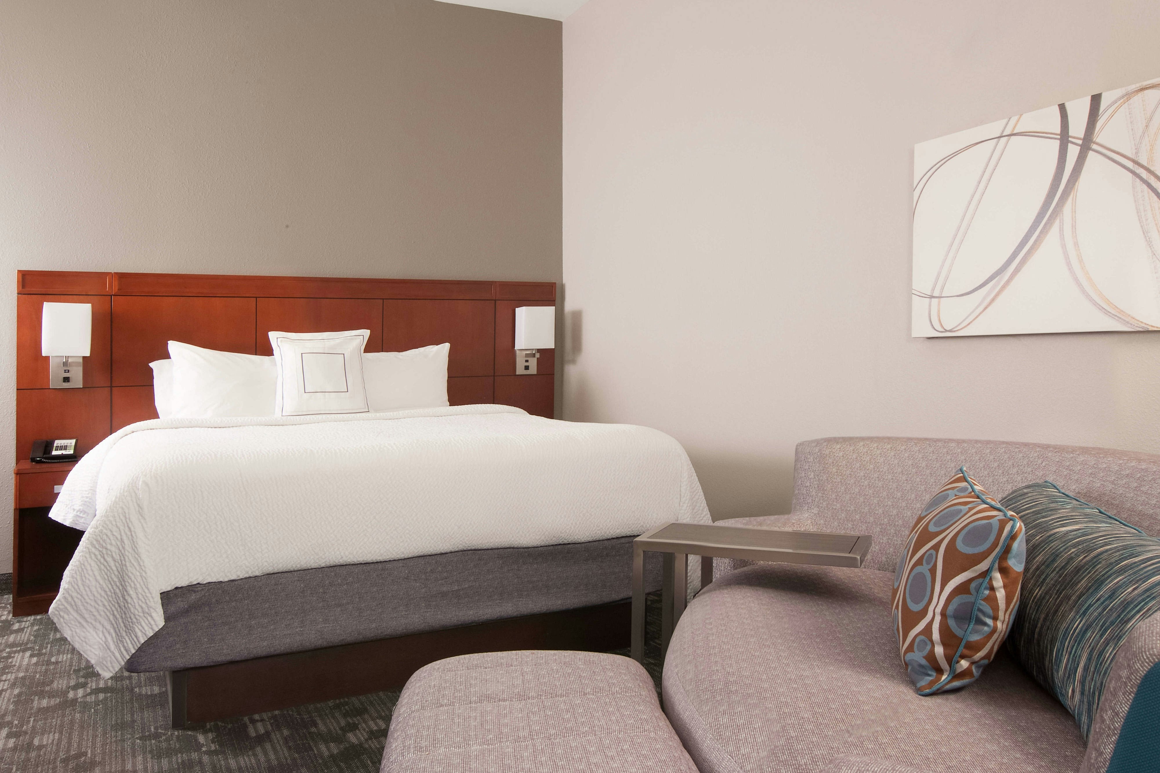 Courtyard by Marriott Charleston Waterfront