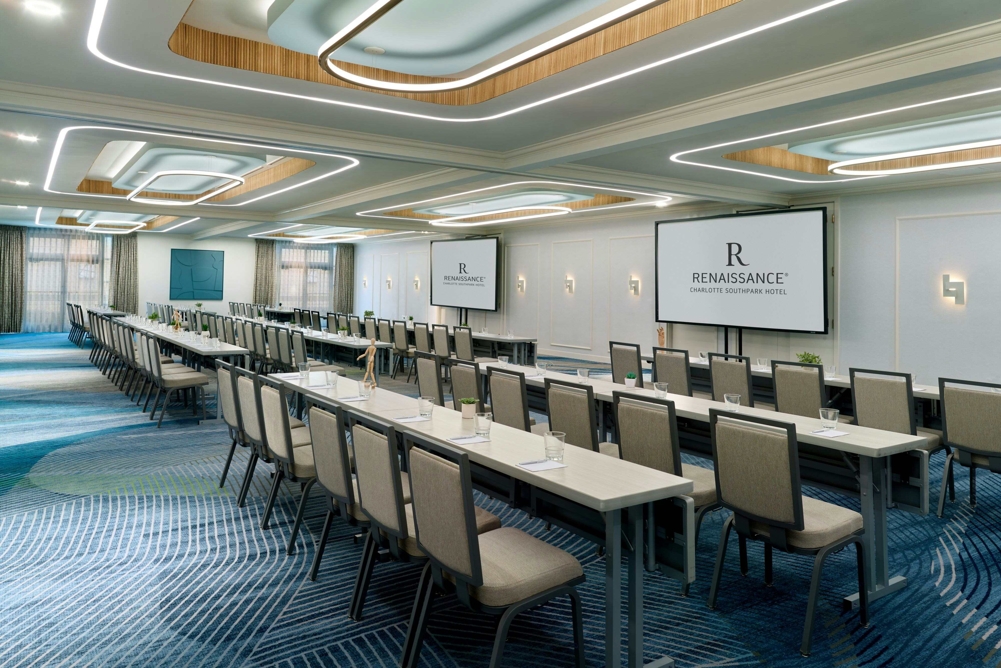 Renaissance Charlotte SouthPark Hotel