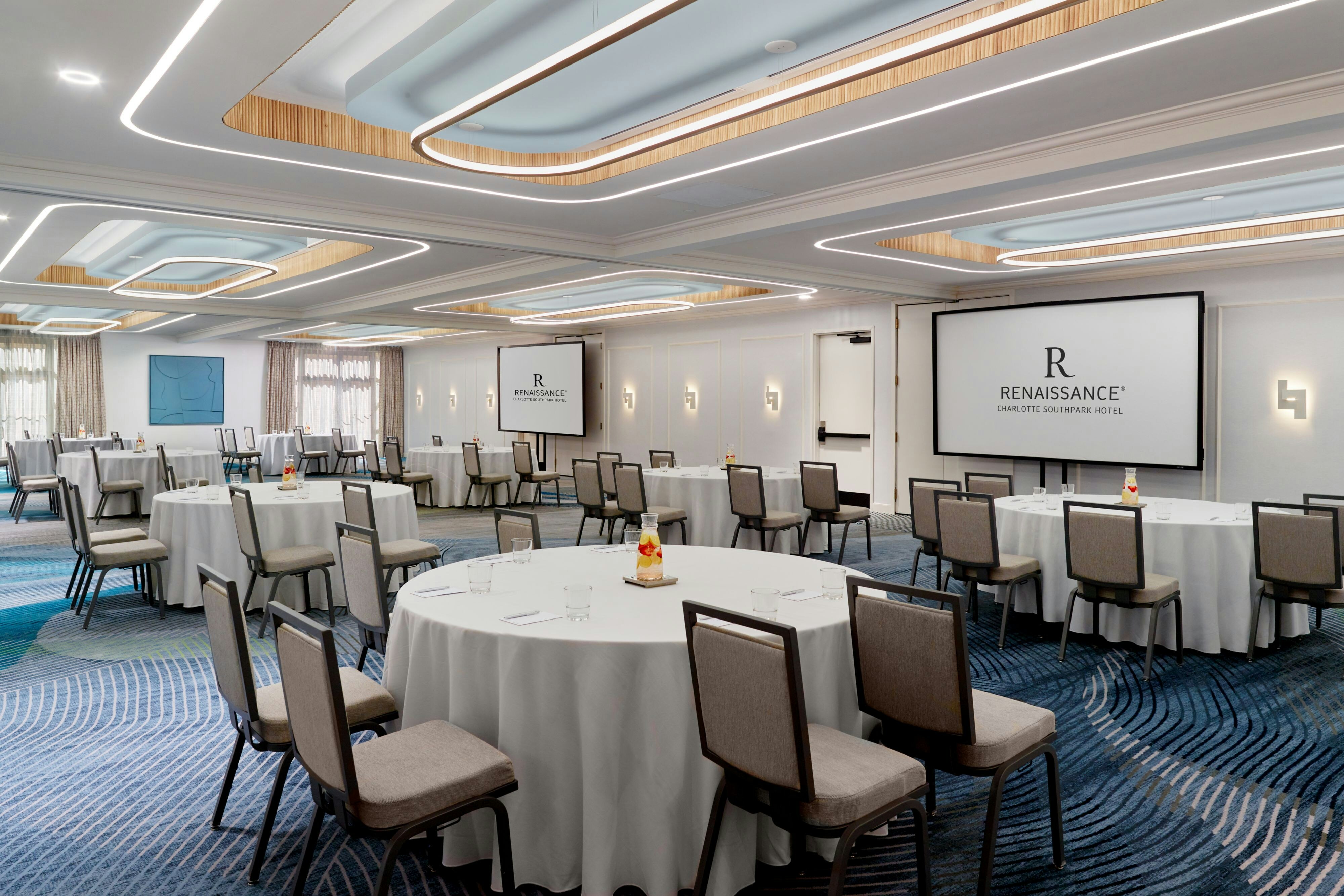 Renaissance Charlotte SouthPark Hotel