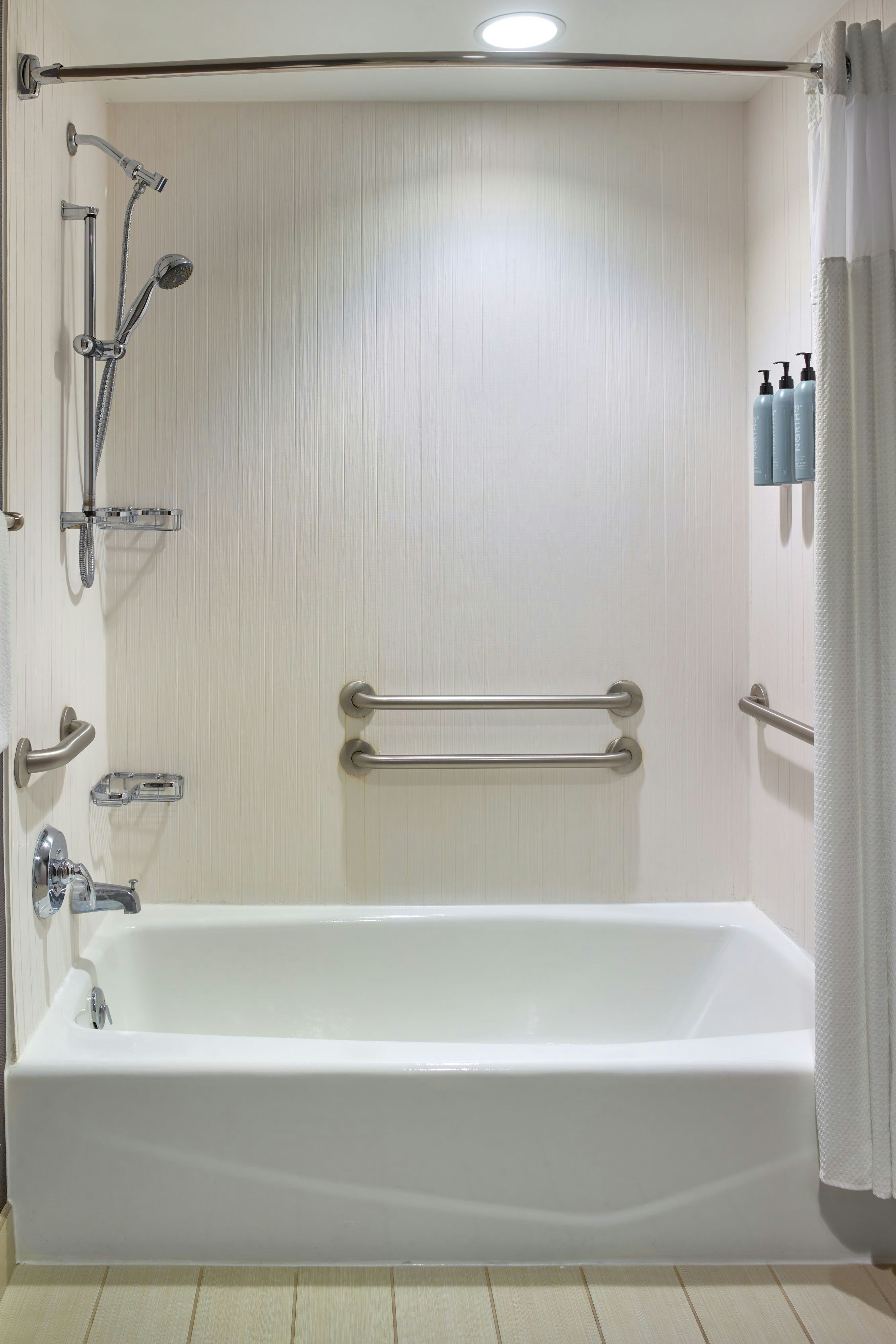 Courtyard by Marriott Frederick