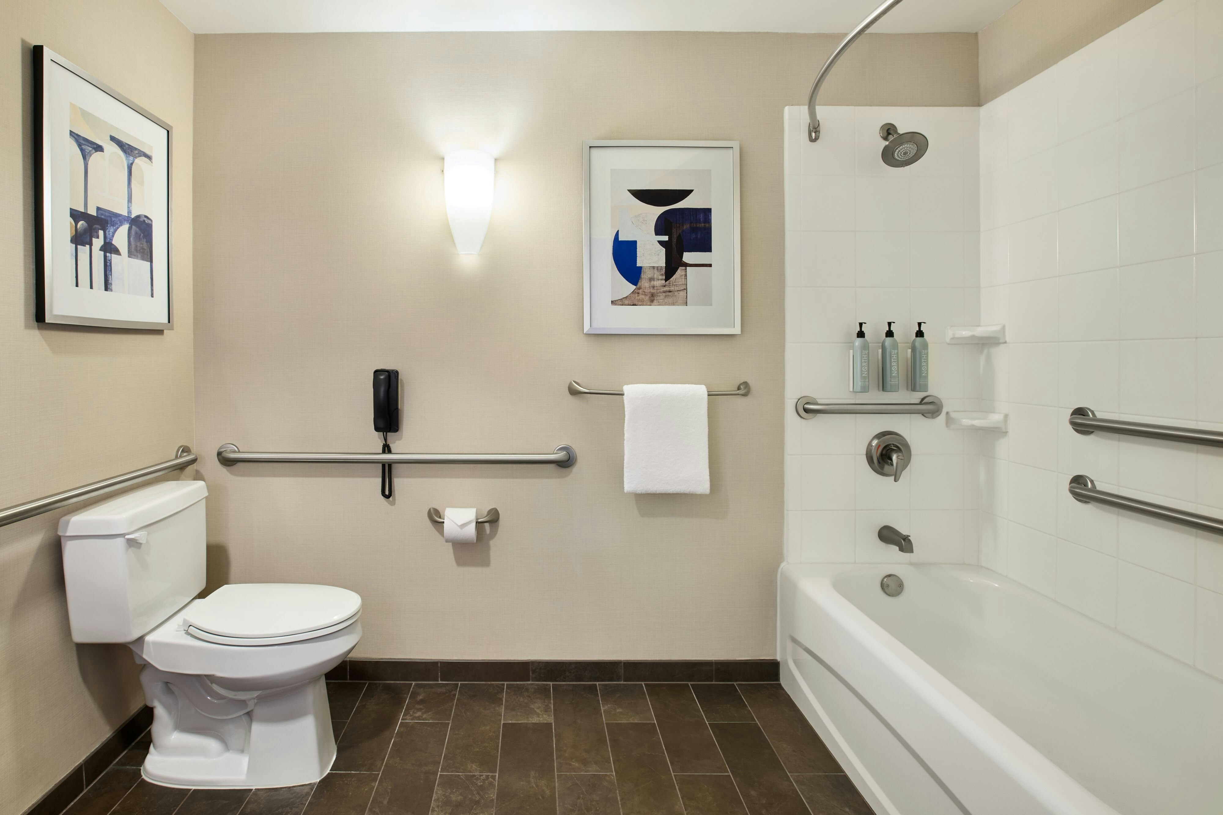 Courtyard by Marriott Los Angeles Sherman Oaks