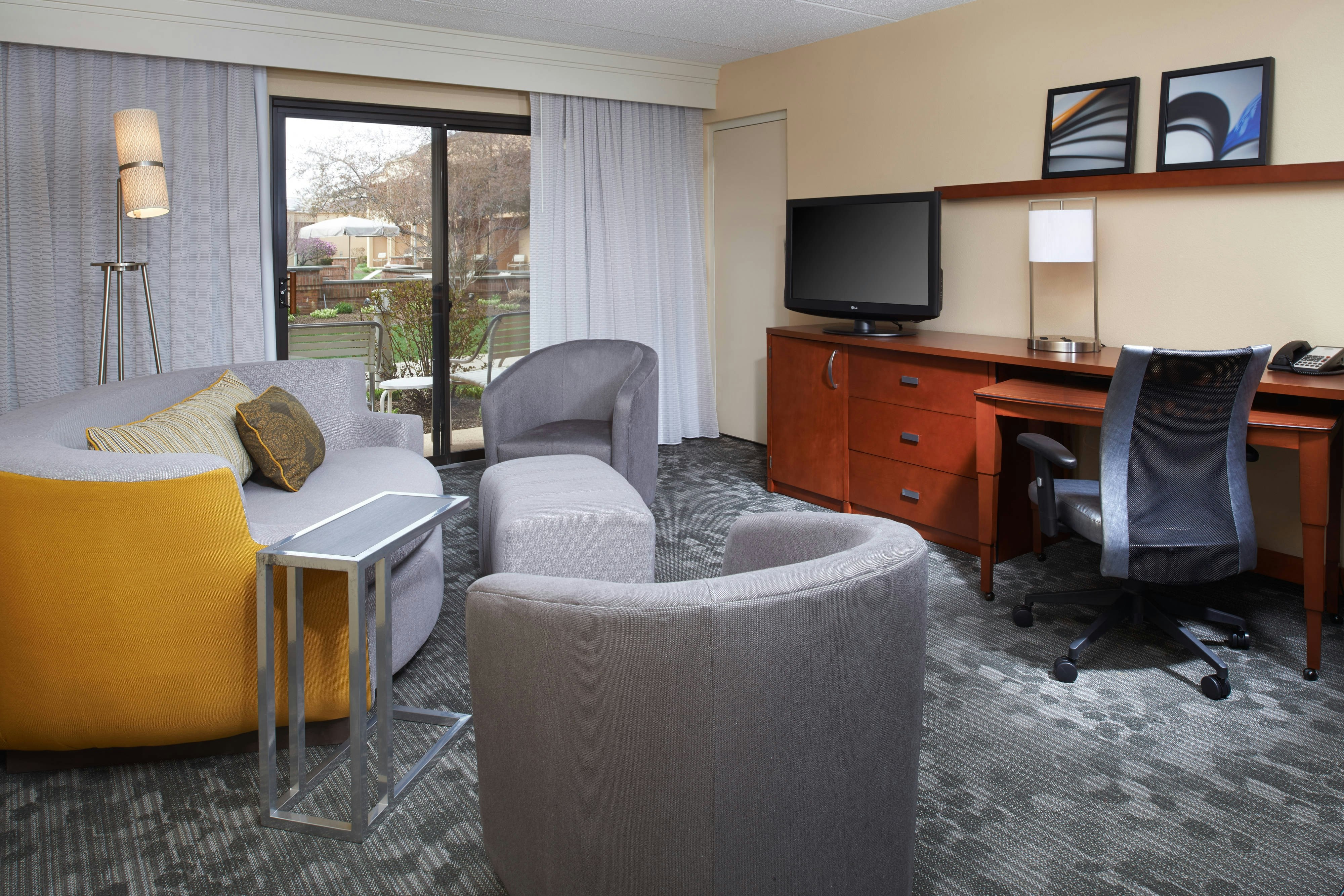 Courtyard by Marriott Rockford