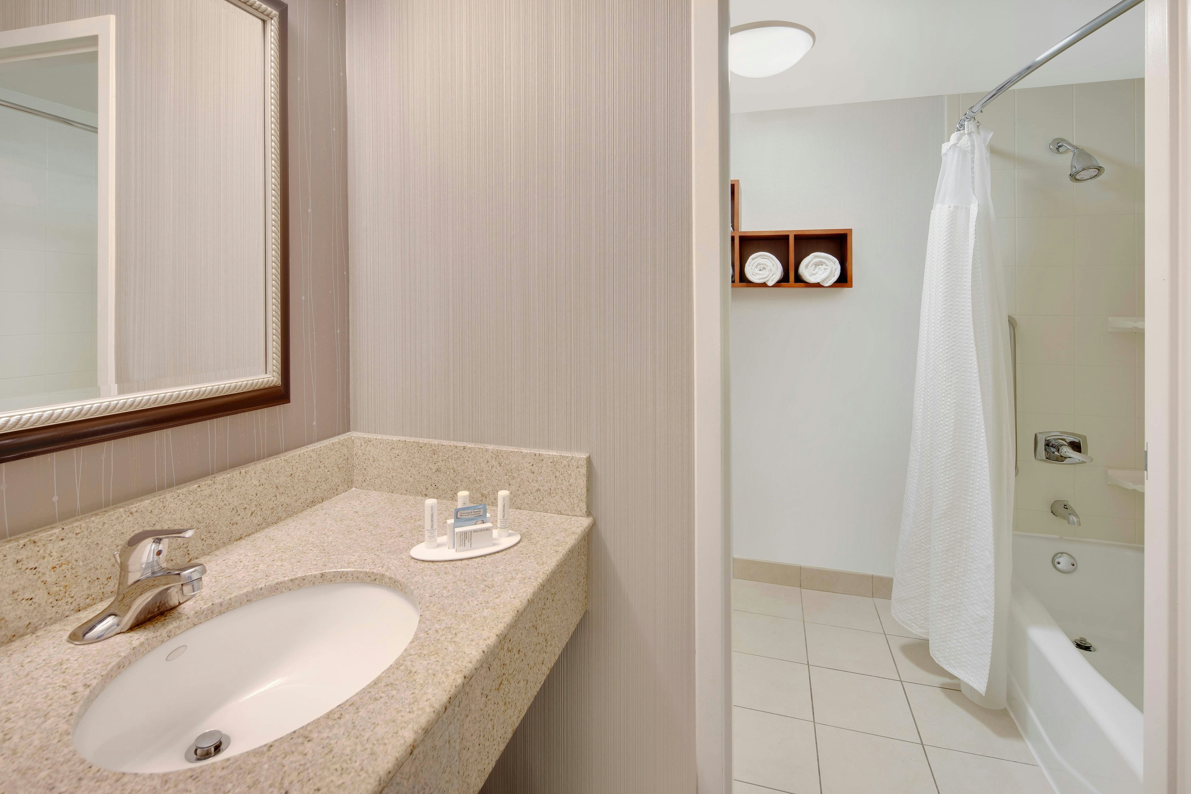 Courtyard by Marriott Detroit Southfield