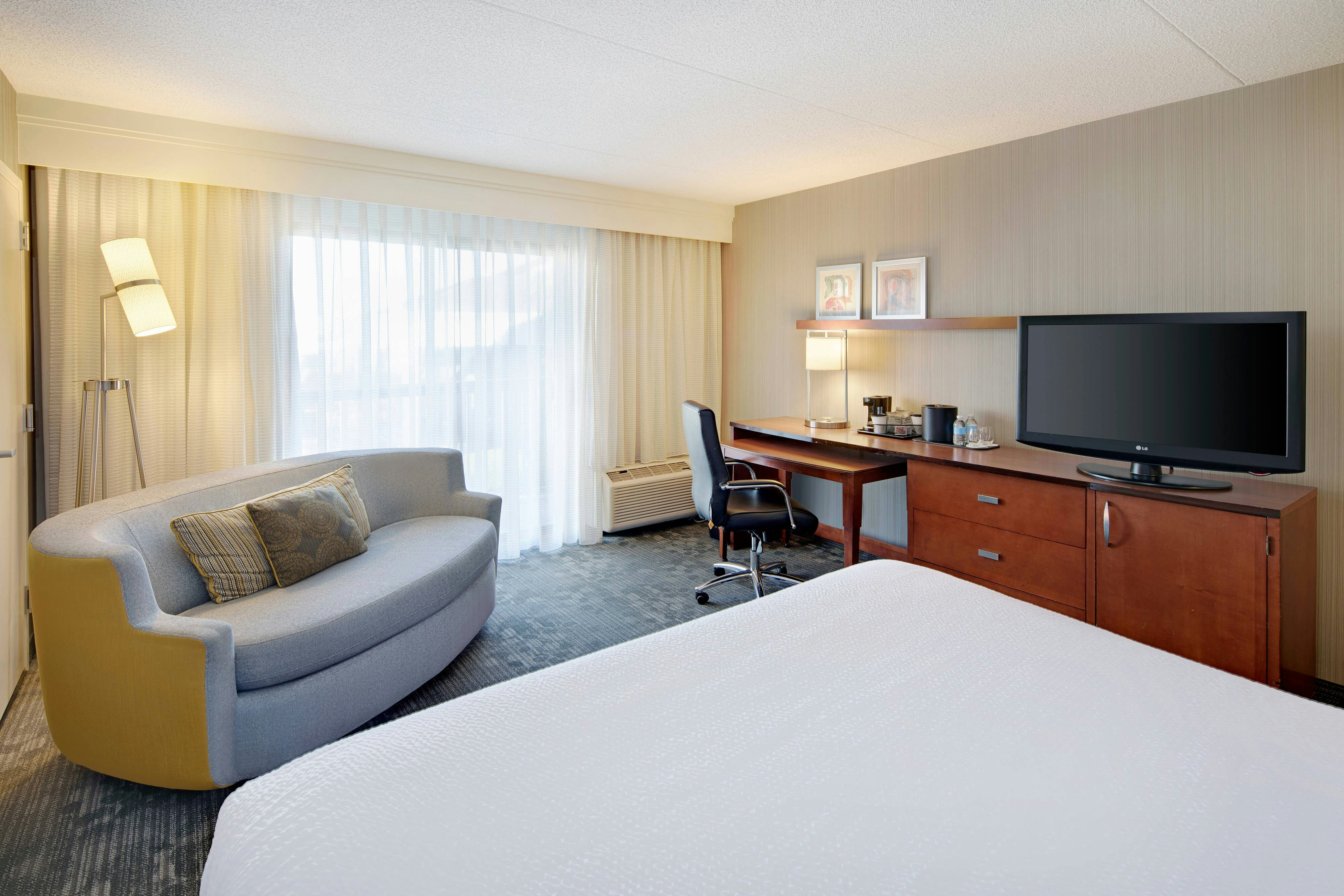 Courtyard by Marriott Detroit Southfield