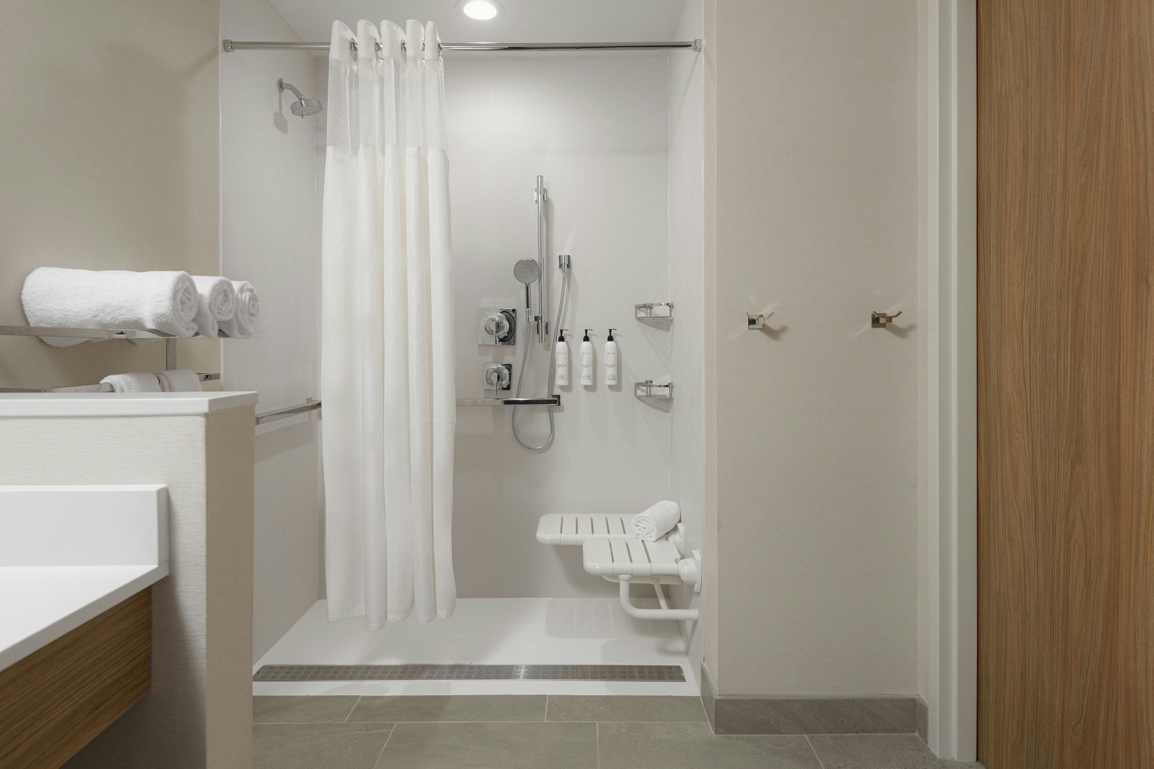 Fairfield by Marriott Inn & Suites Cincinnati Oakley