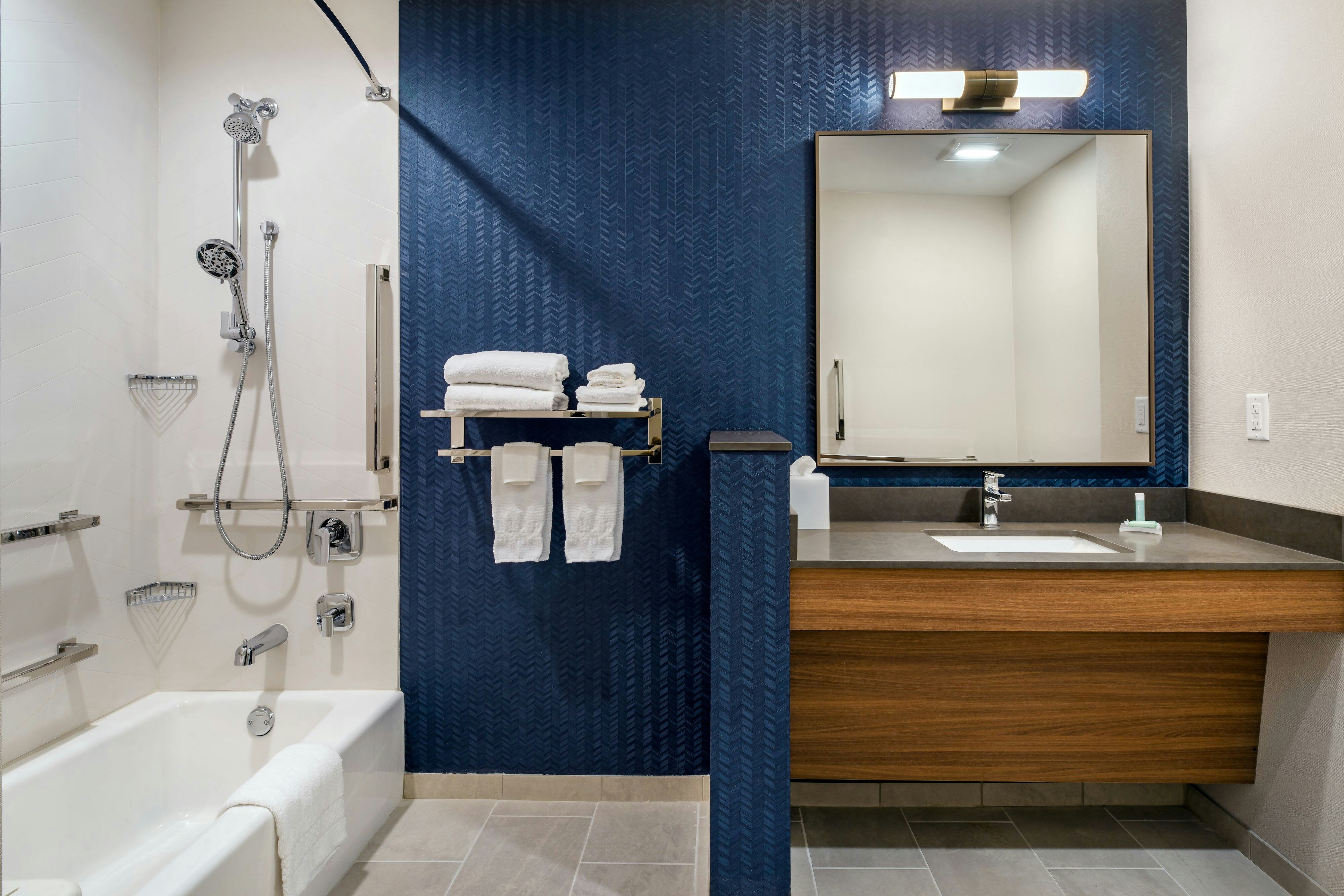 Fairfield by Marriott Inn & Suites Hanford
