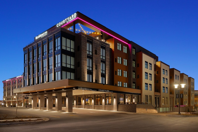 Courtyard by Marriott Milwaukee Brookfield at Poplar Creek