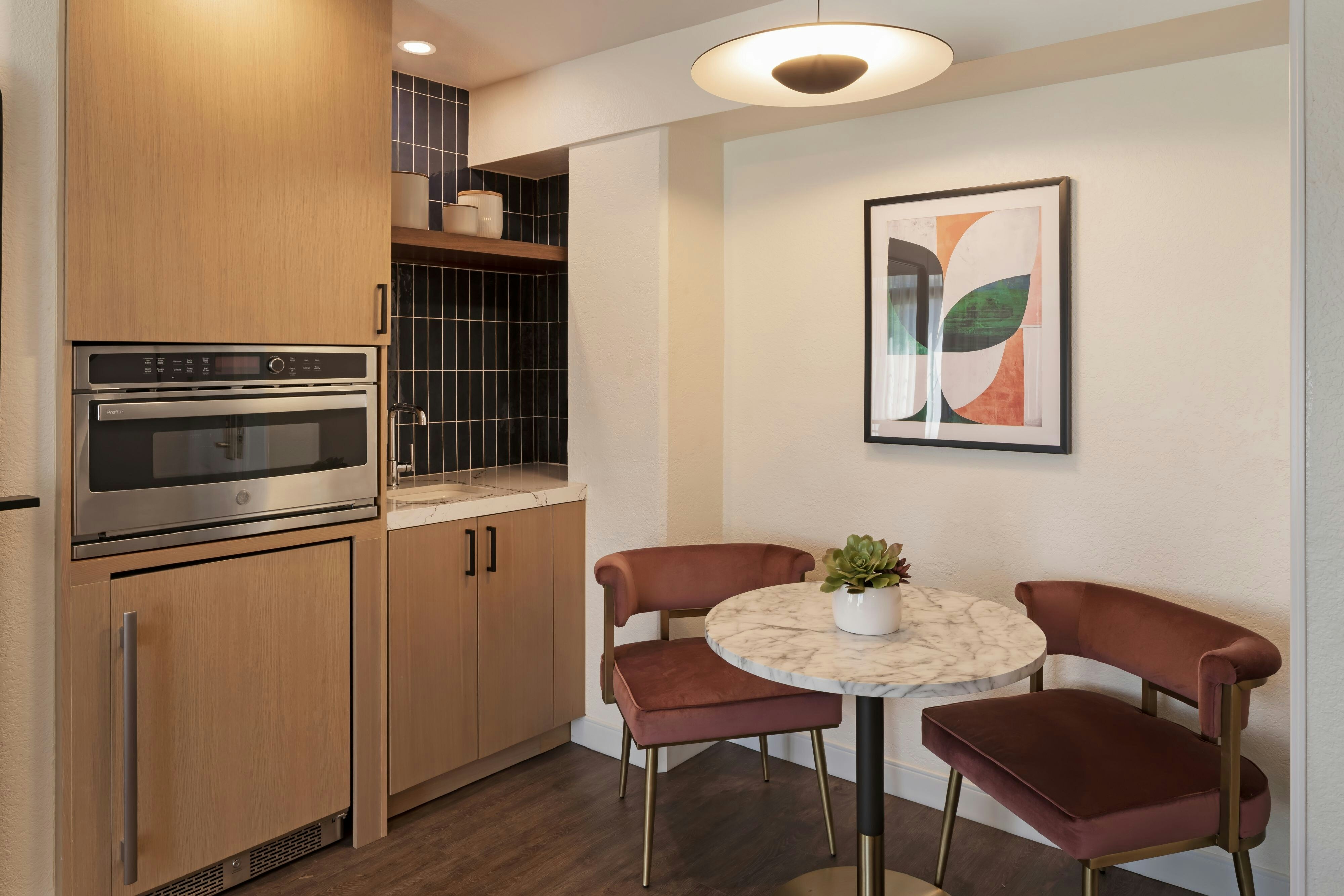 Burton House, Beverly Hills, A Tribute Portfolio Hotel